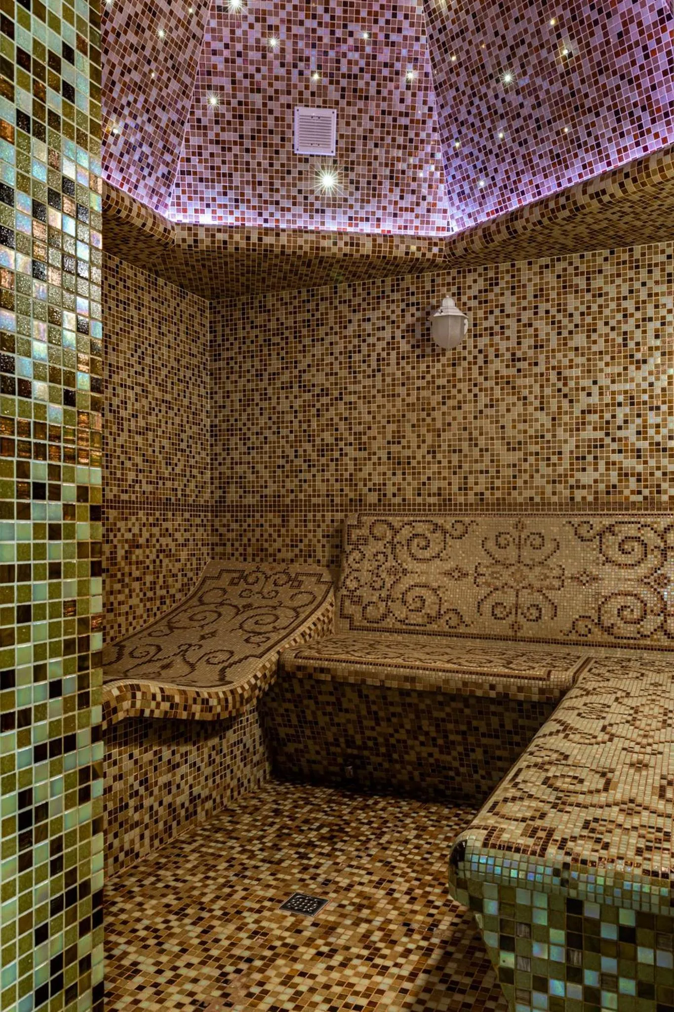 Steam room in Design Hotel Skopeli