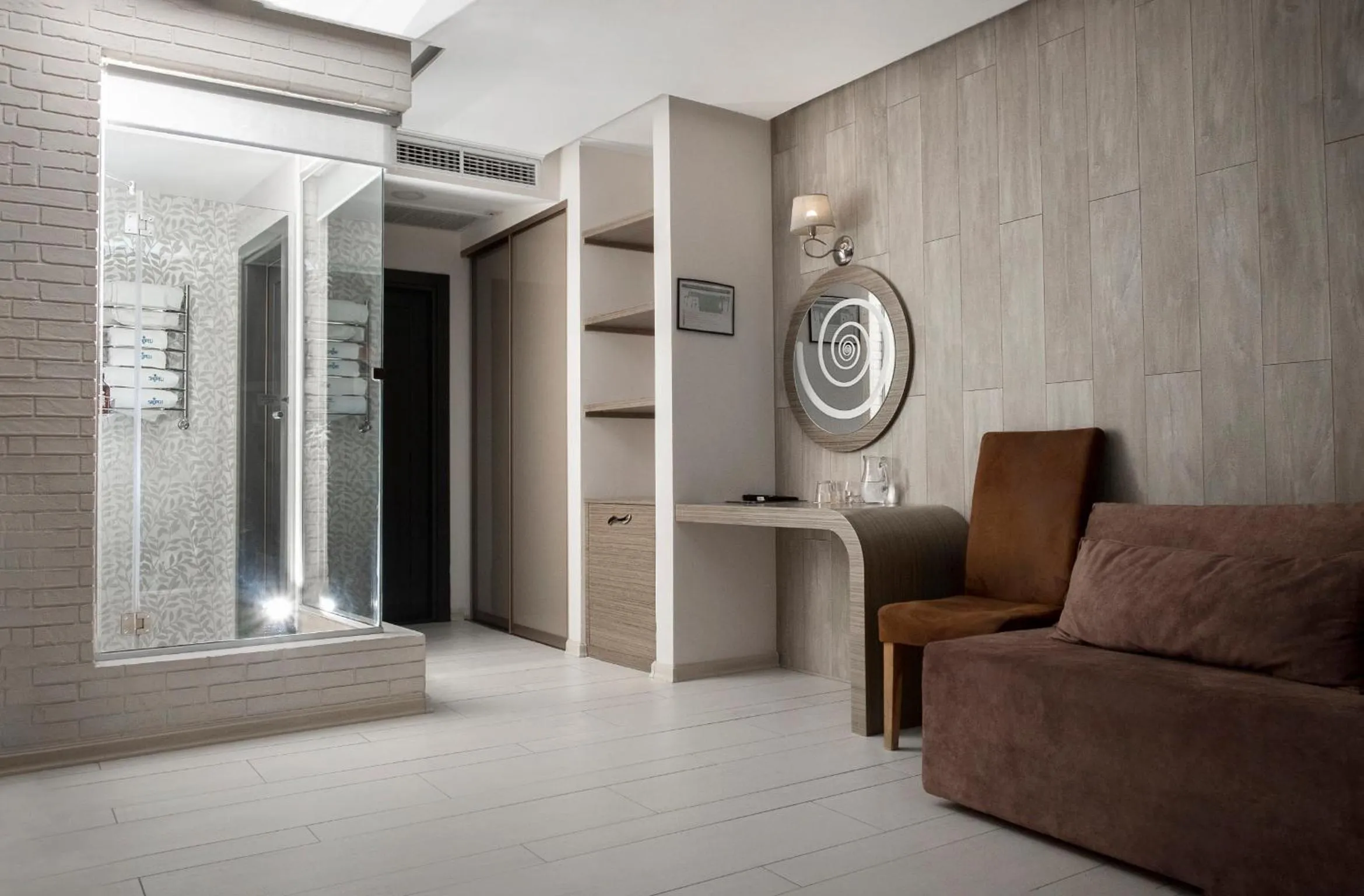 Shower in Design Hotel Skopeli