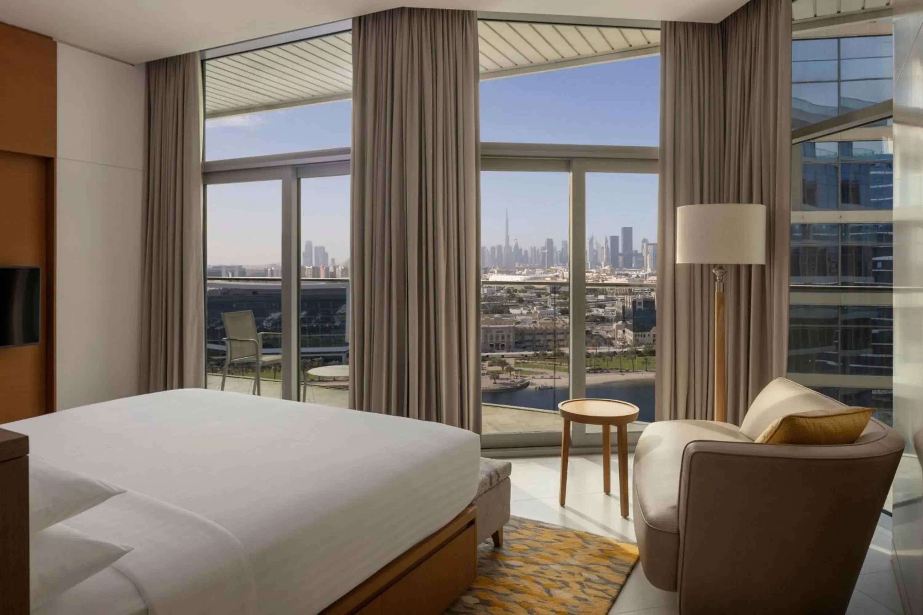 One-Bedroom Apartment with Balcony in Marriott Marquis Dubai Creek One-Bedroom Apartment with Balcony in Marriott Marquis Dubai Creek