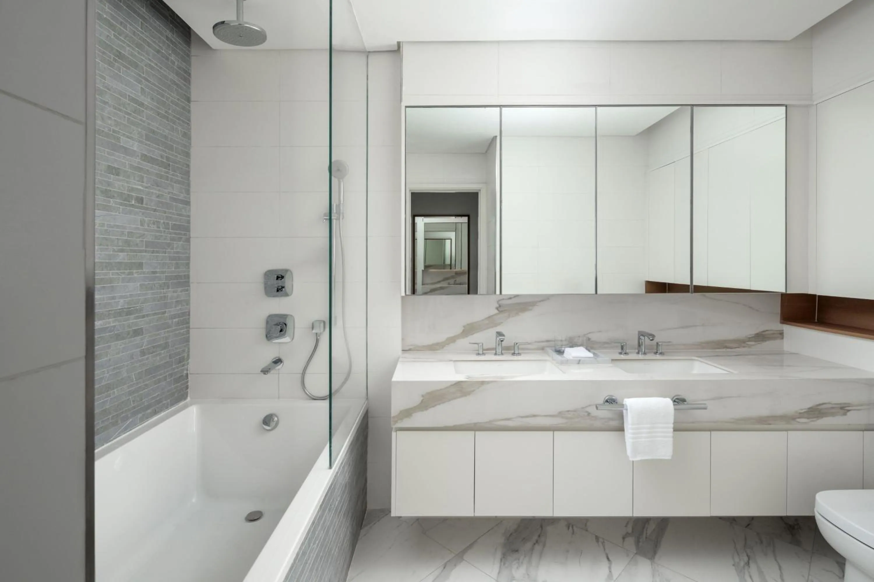 Bathroom in Marriott Marquis Dubai Creek