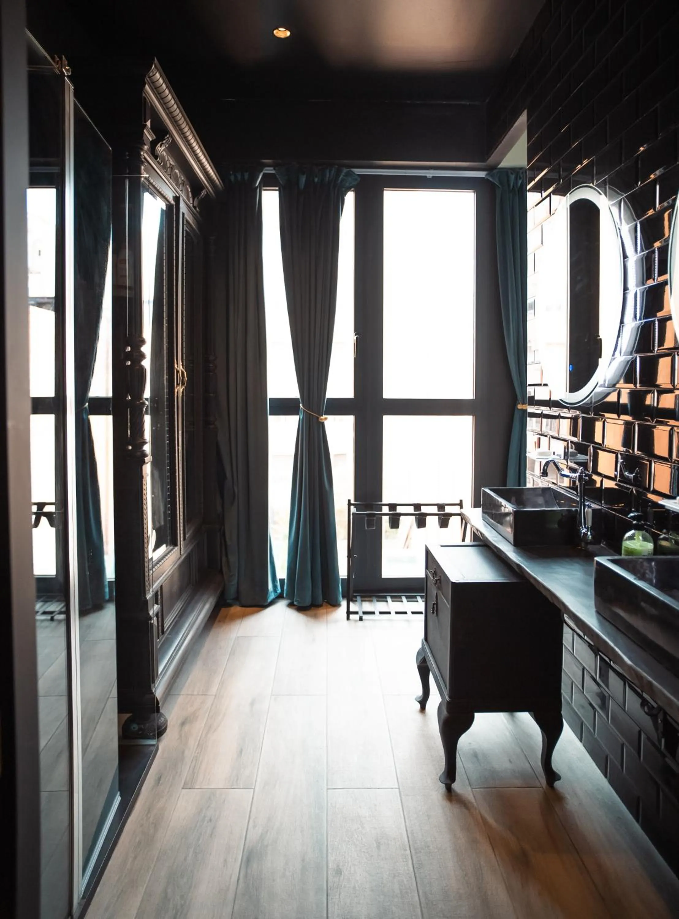 Bathroom in Hotel Lincoln Lounge