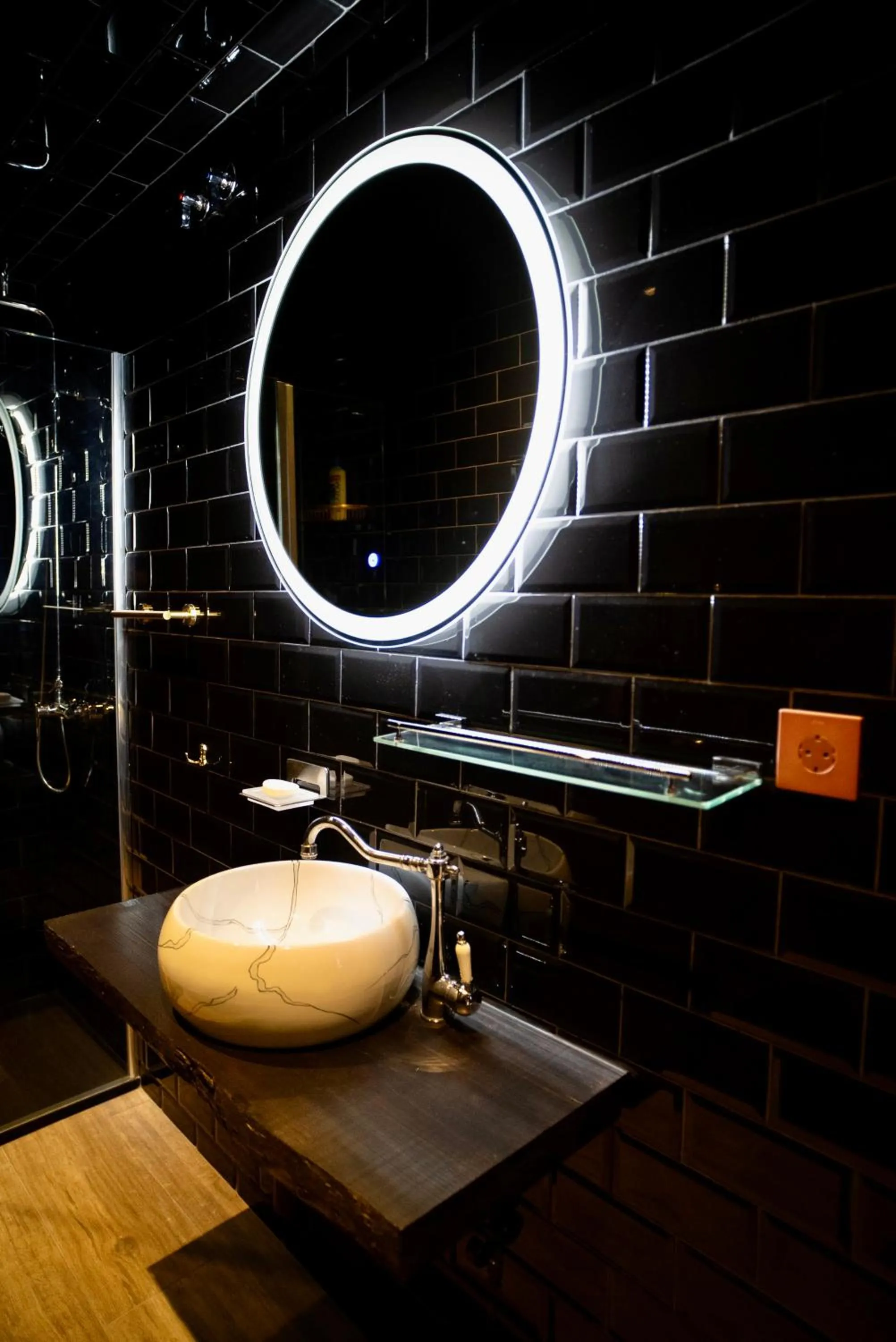 Bathroom in Hotel Lincoln Lounge