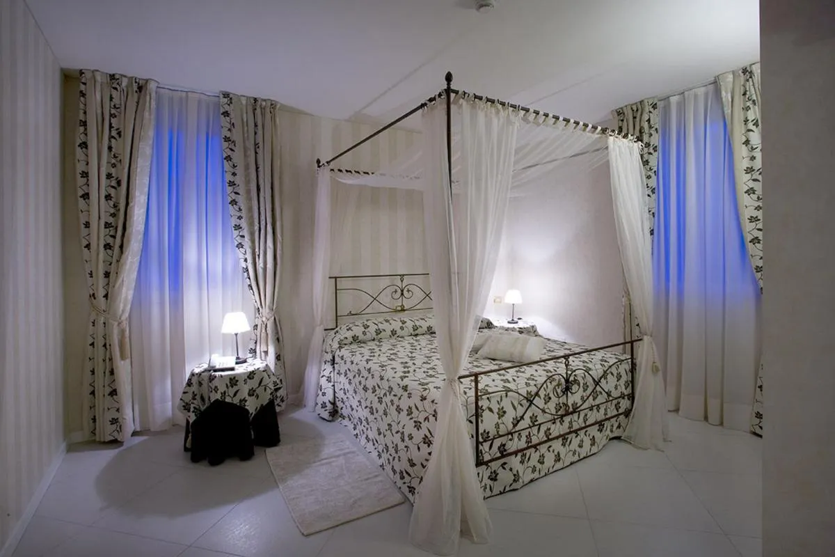 Bedroom, Bed in Monastero Resort & Spa - Garda Lake Collection