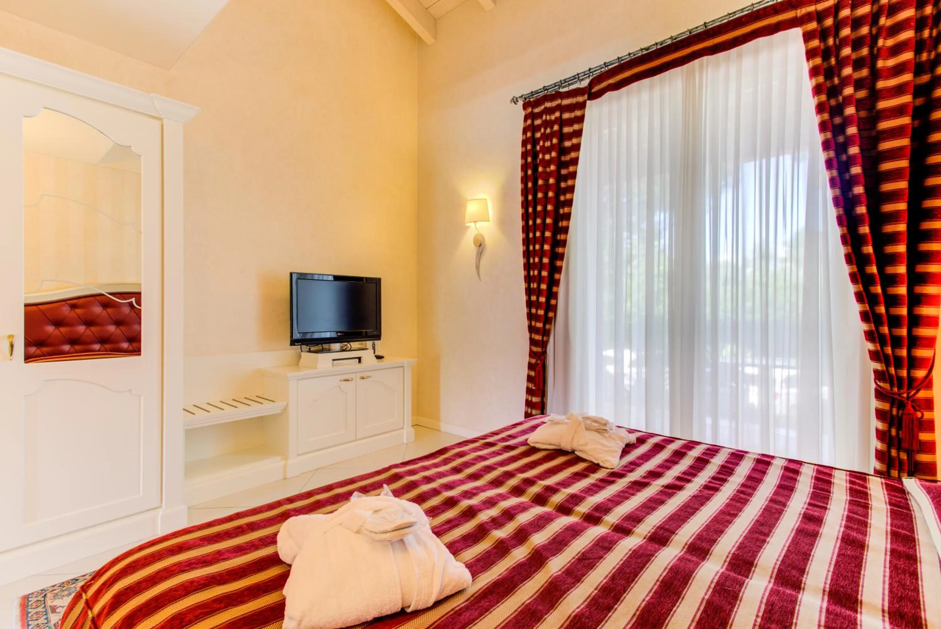 Bedroom, Bed in Monastero Resort & Spa - Garda Lake Collection