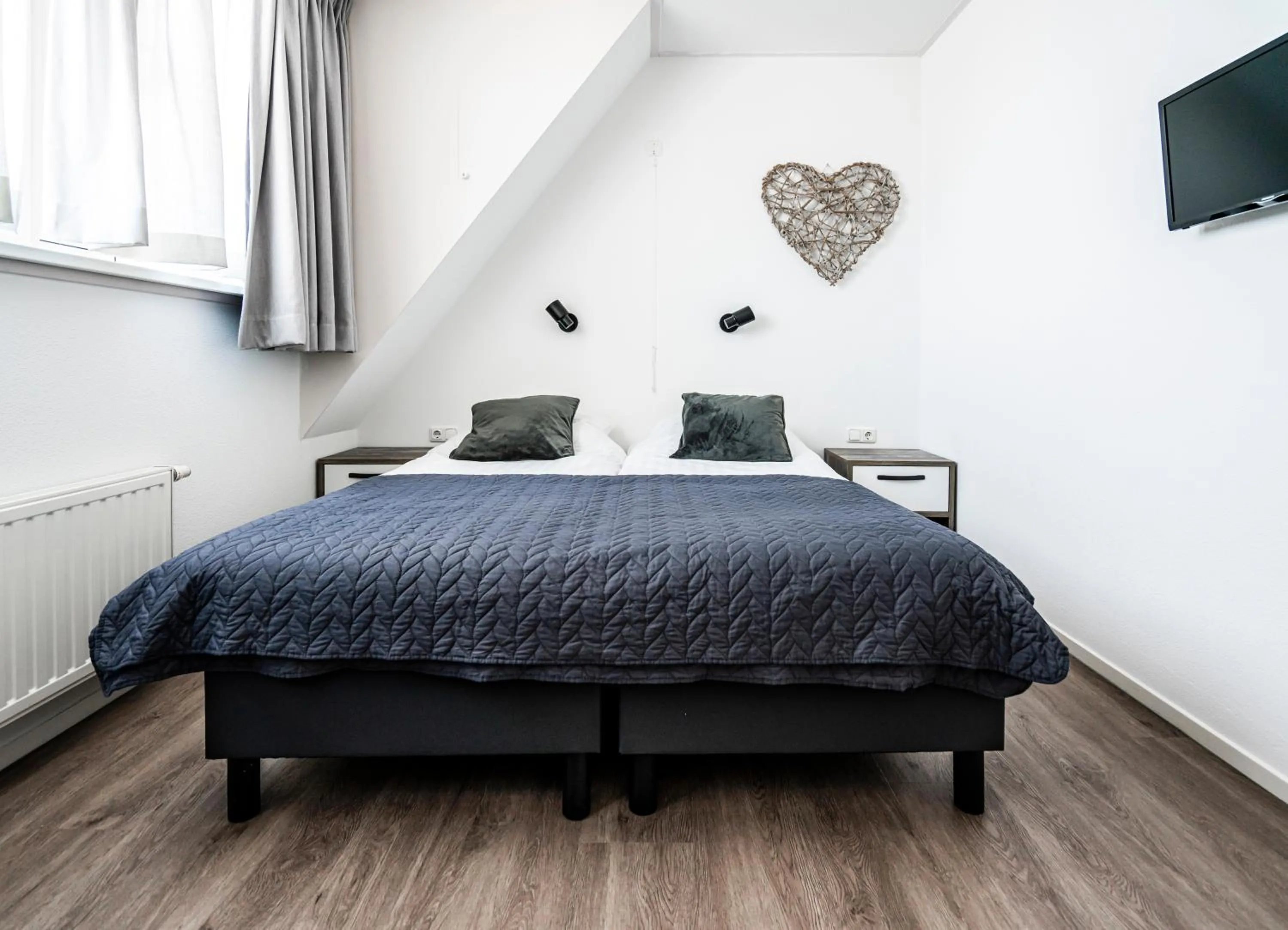 Twin Room with Shared Balcony Second Floor in Duinhotel Haga