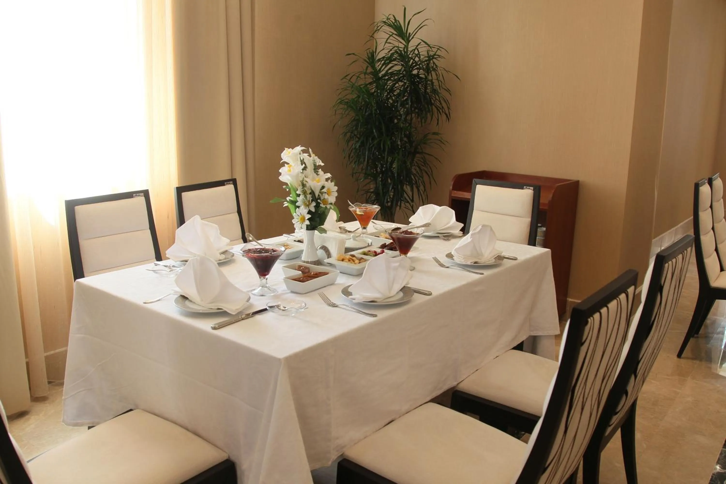 Restaurant/places to eat in Gabala Tufandag City Hotel