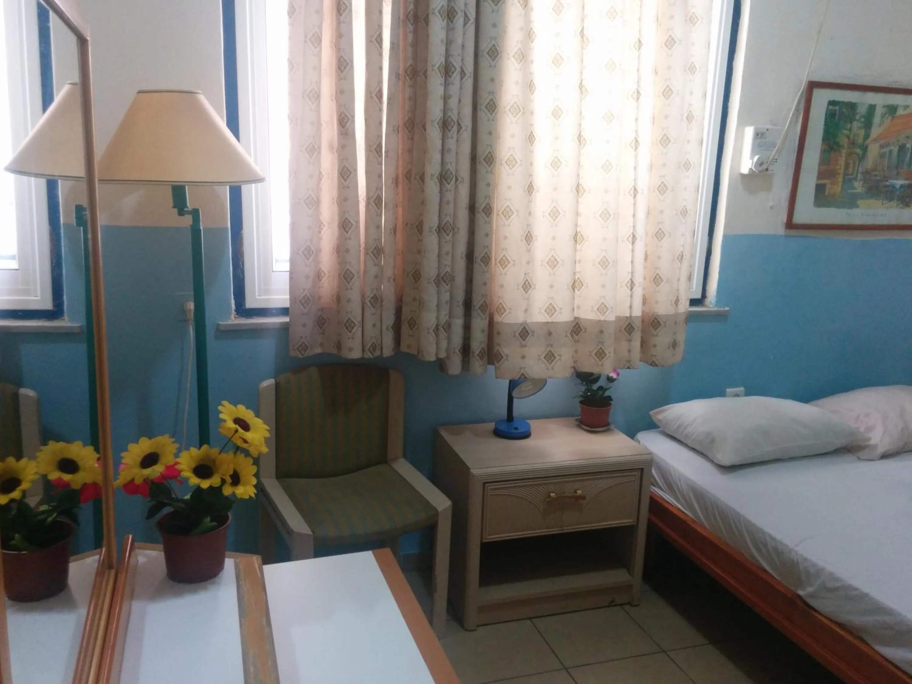 Photo of the whole room, Seating Area in Ben Yehuda Hotel