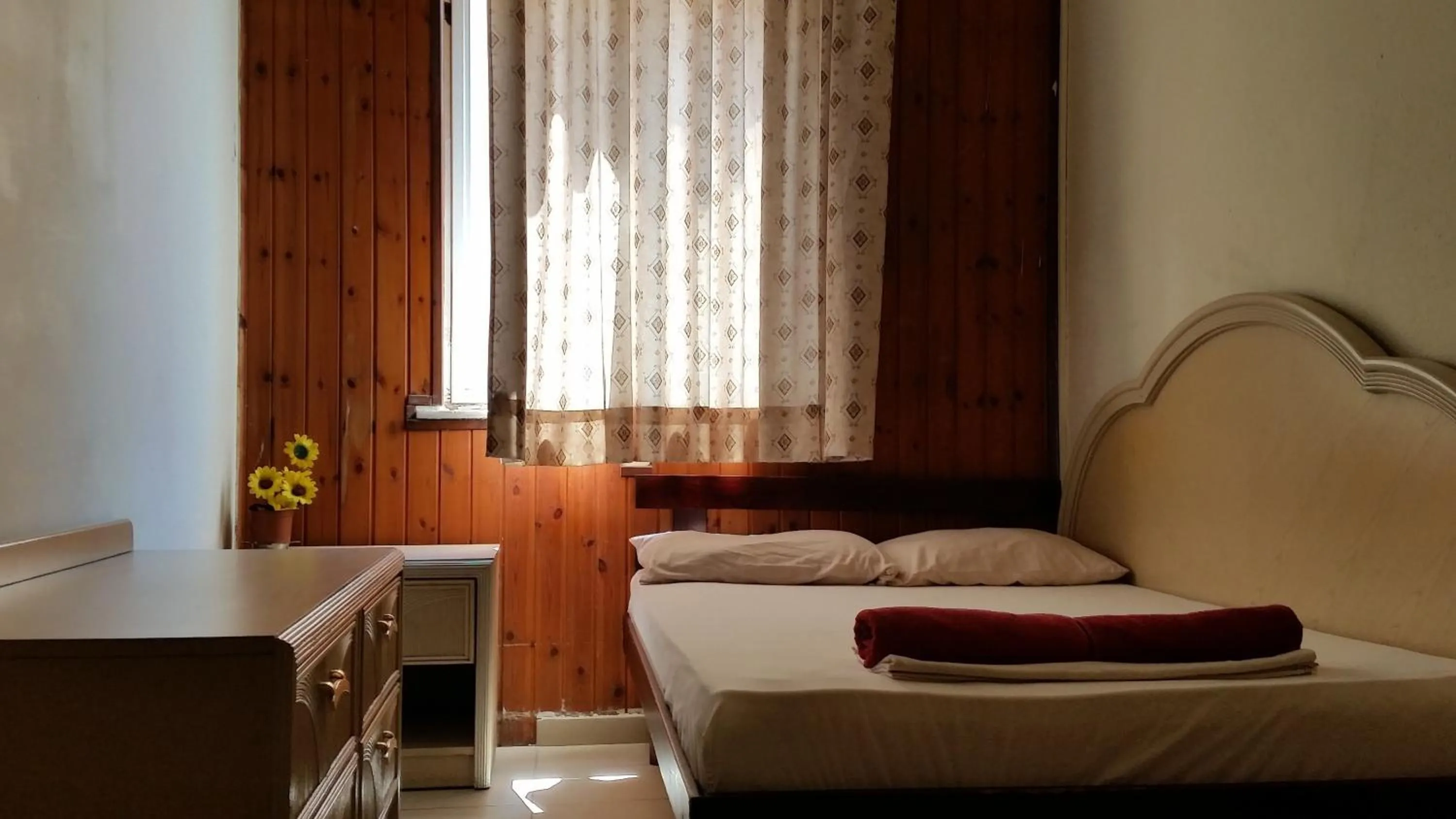 Photo of the whole room in Ben Yehuda Hotel