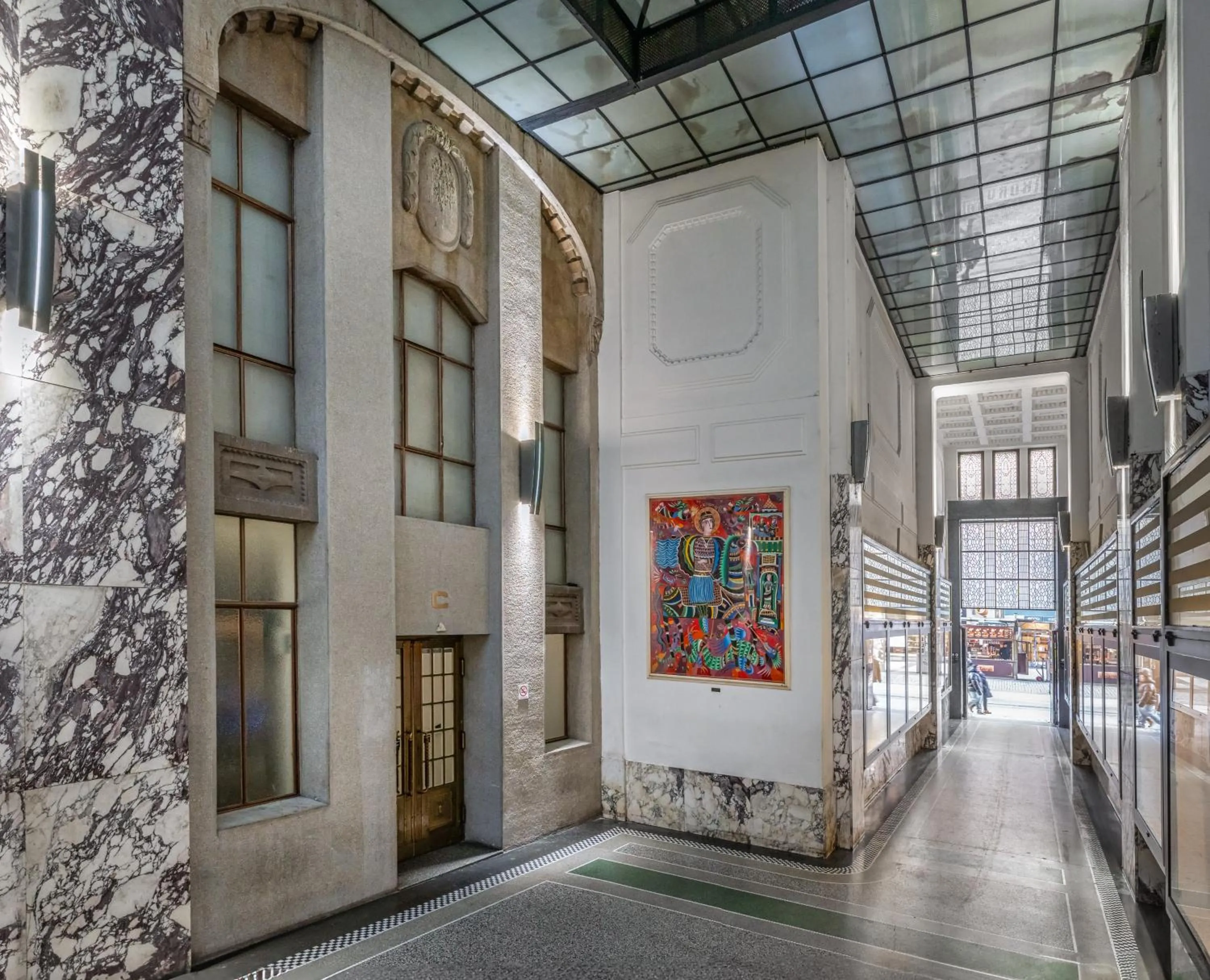 Property building in Crown Palace Apartments by Adrez