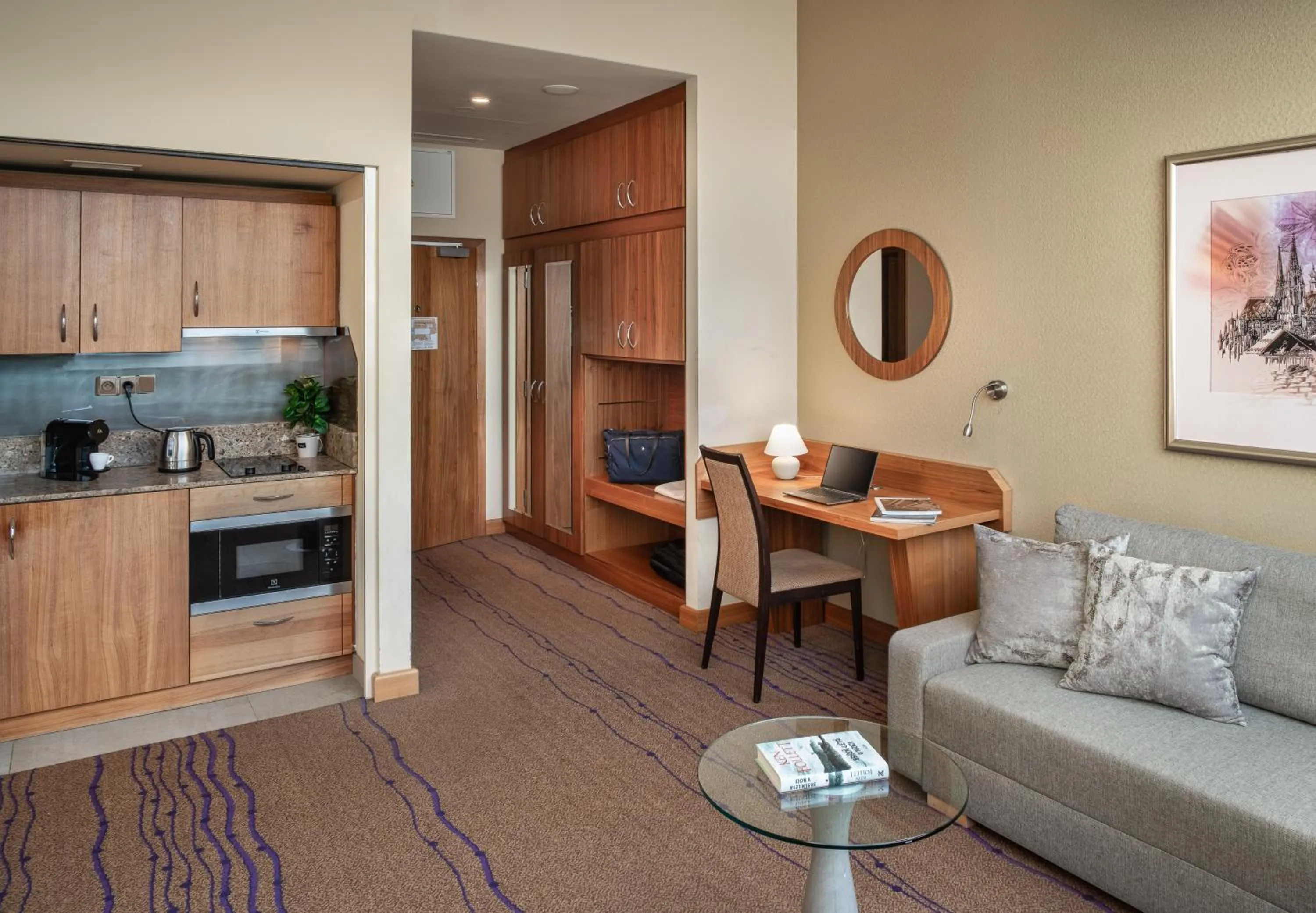 Living room in Crown Palace Apartments by Adrez