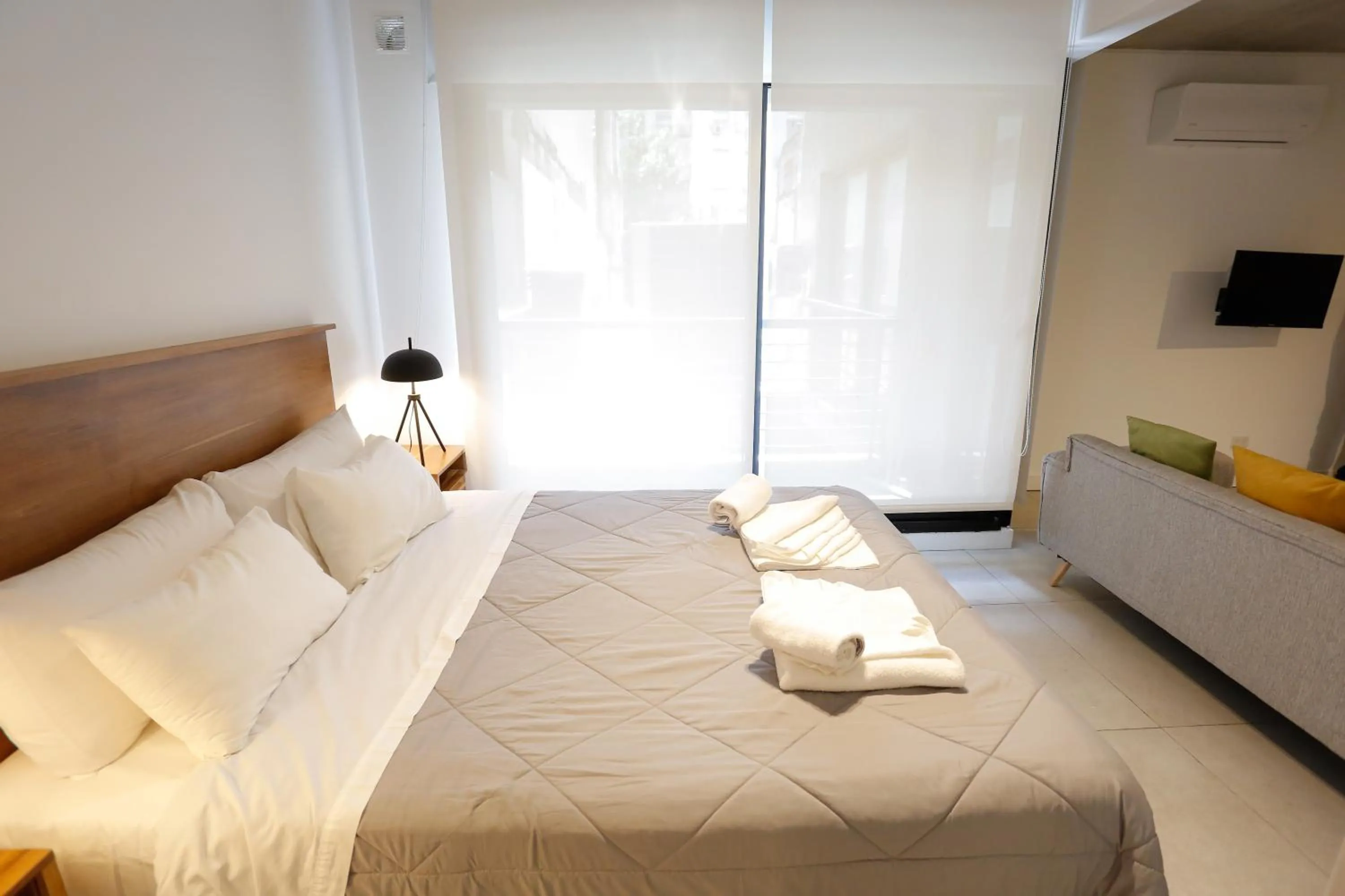Bed in OWN Belgrano Studios & Suites