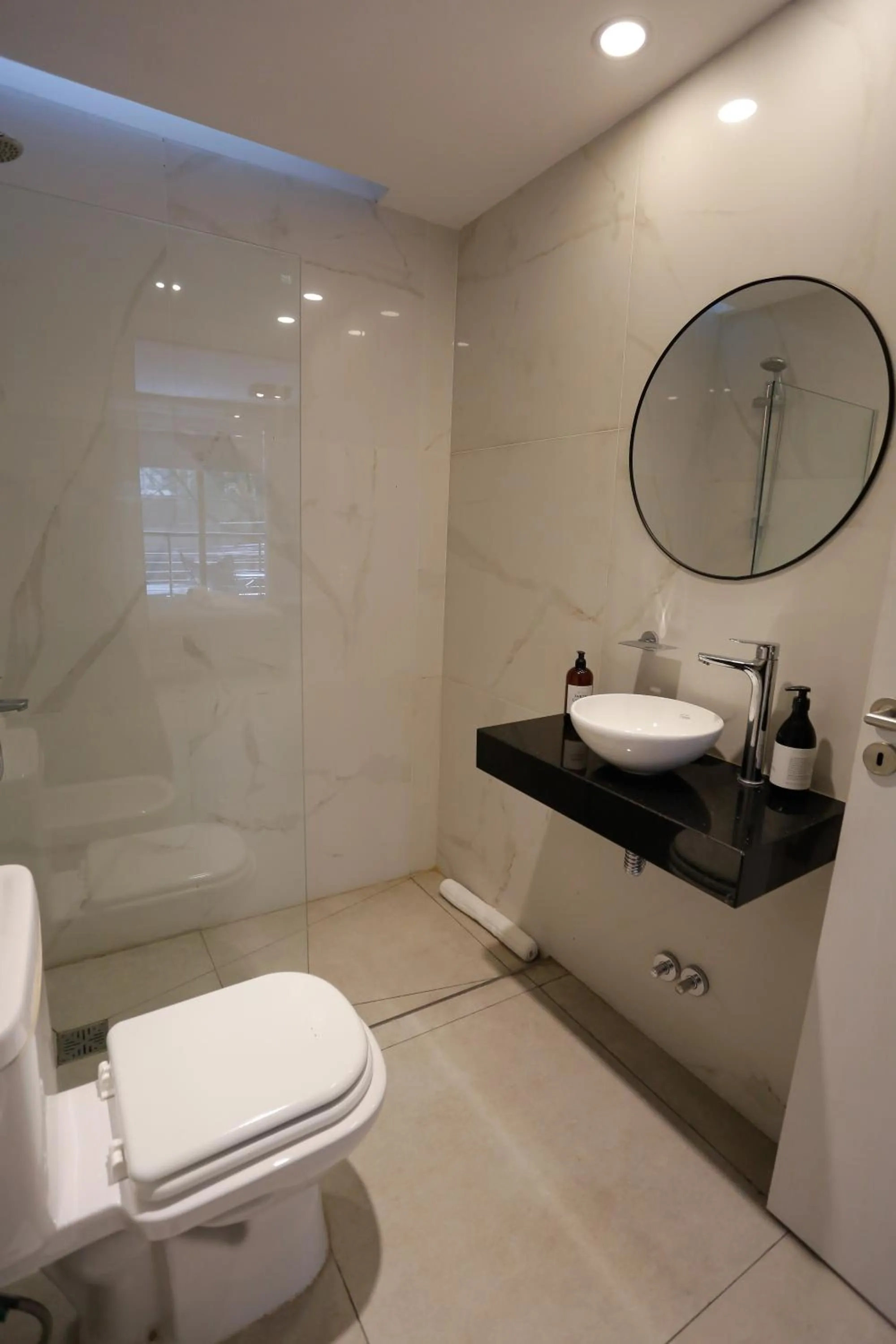 Bathroom in OWN Belgrano Studios & Suites
