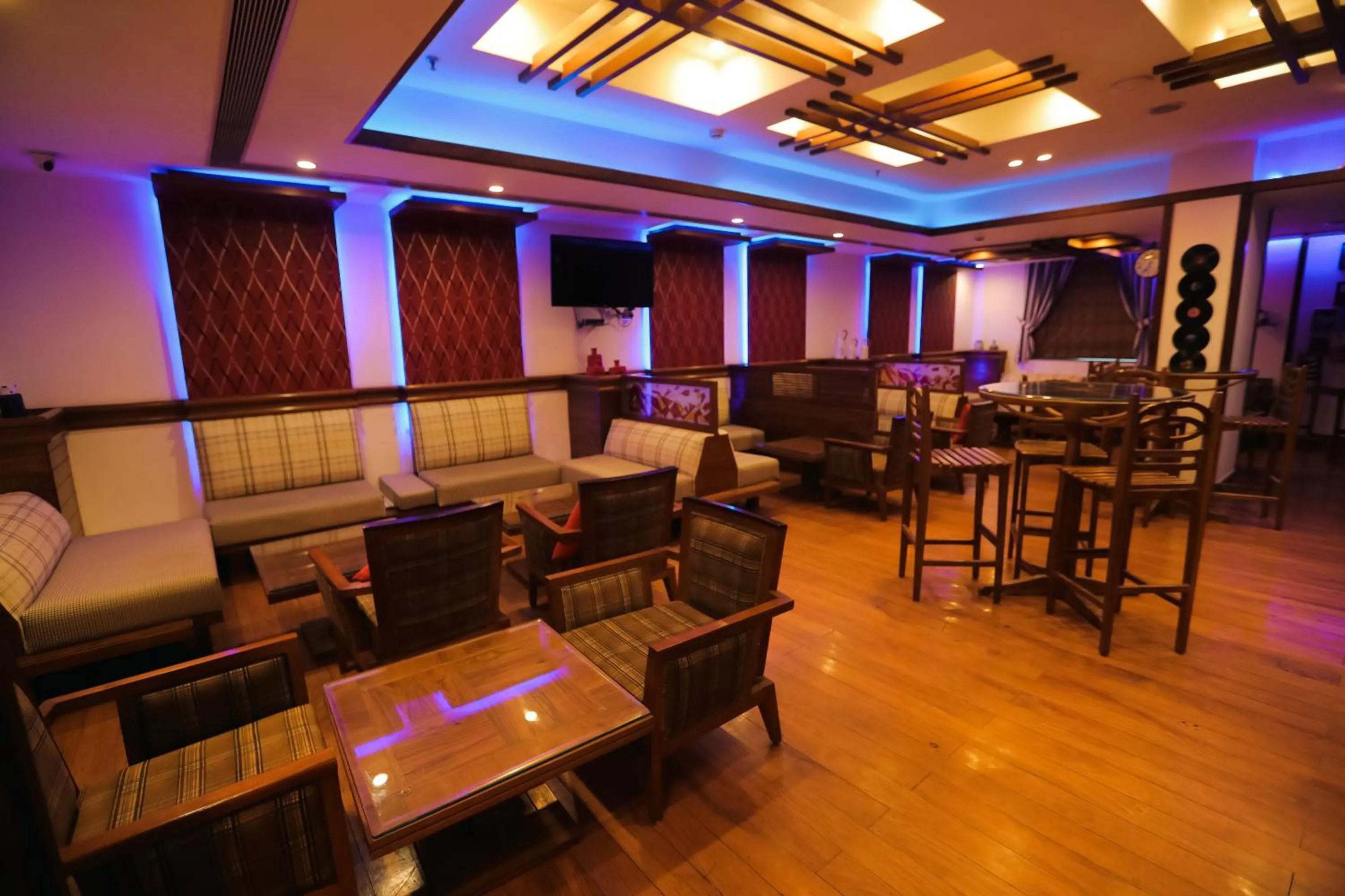Lounge or bar in Hotel Saffron Leaf