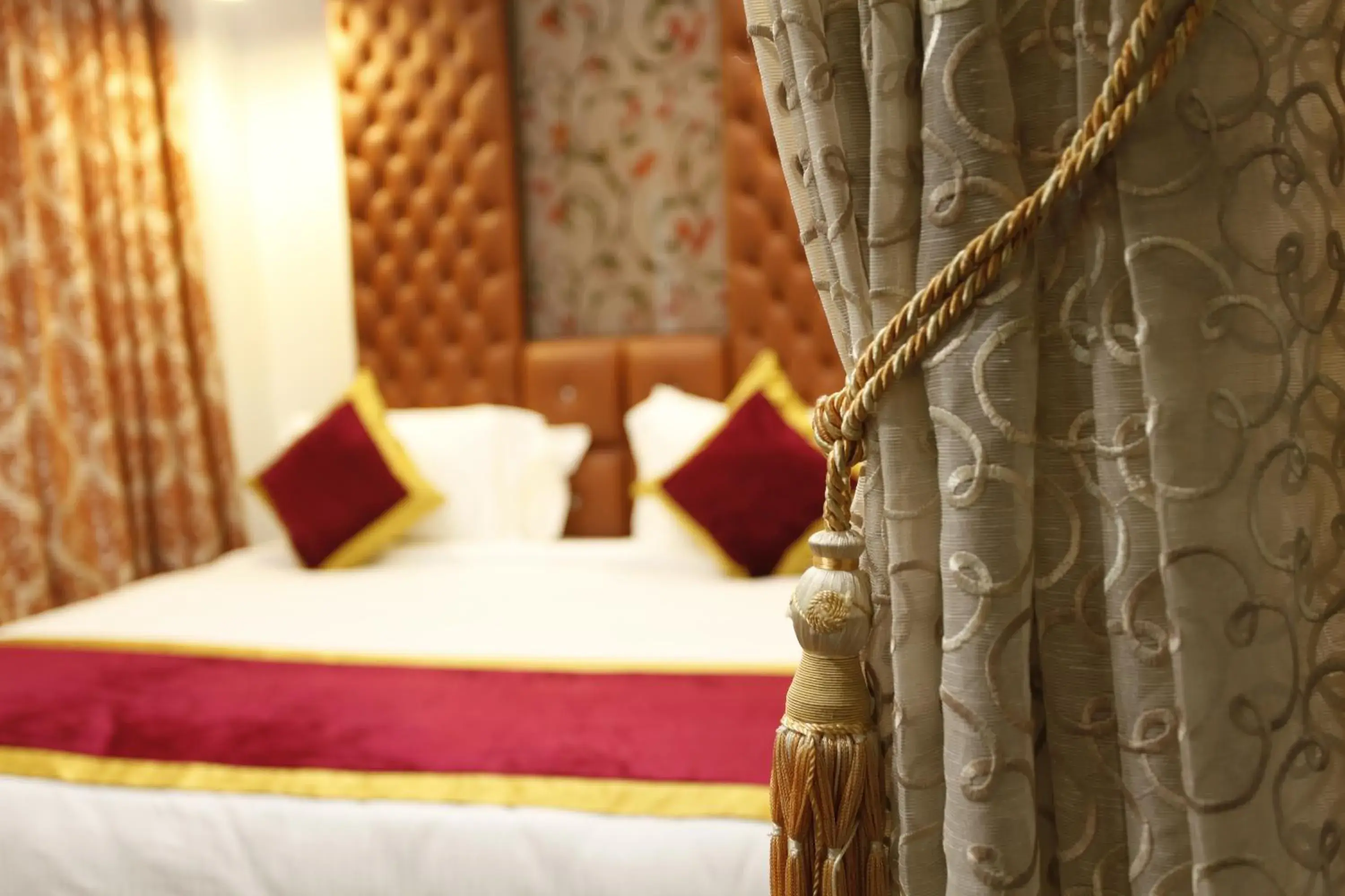 Decorative detail, Bed in Hotel Saffron Leaf Decorative detail, Bed in Hotel Saffron Leaf