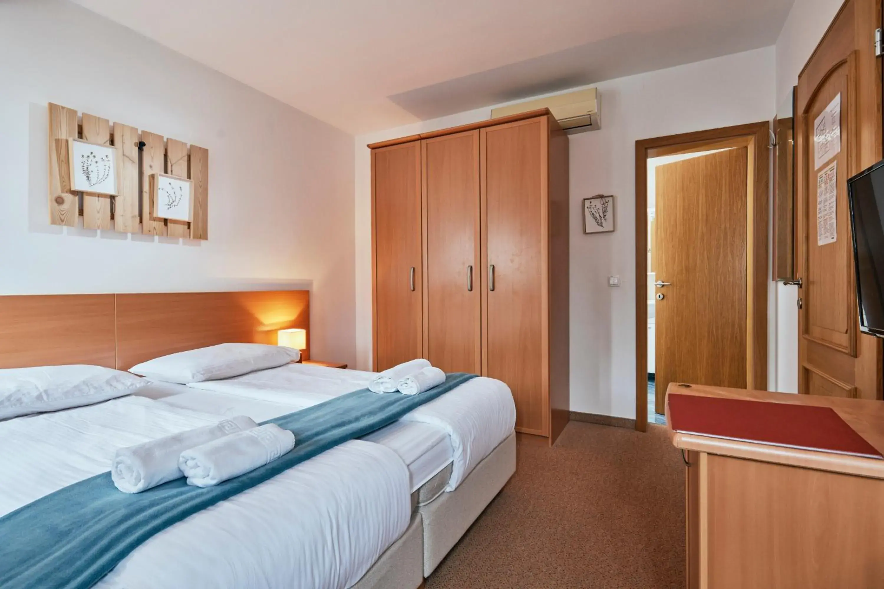 Standard Double Room in Rooms & Restaurant Ostarija Standard Double Room in Rooms & Restaurant Ostarija