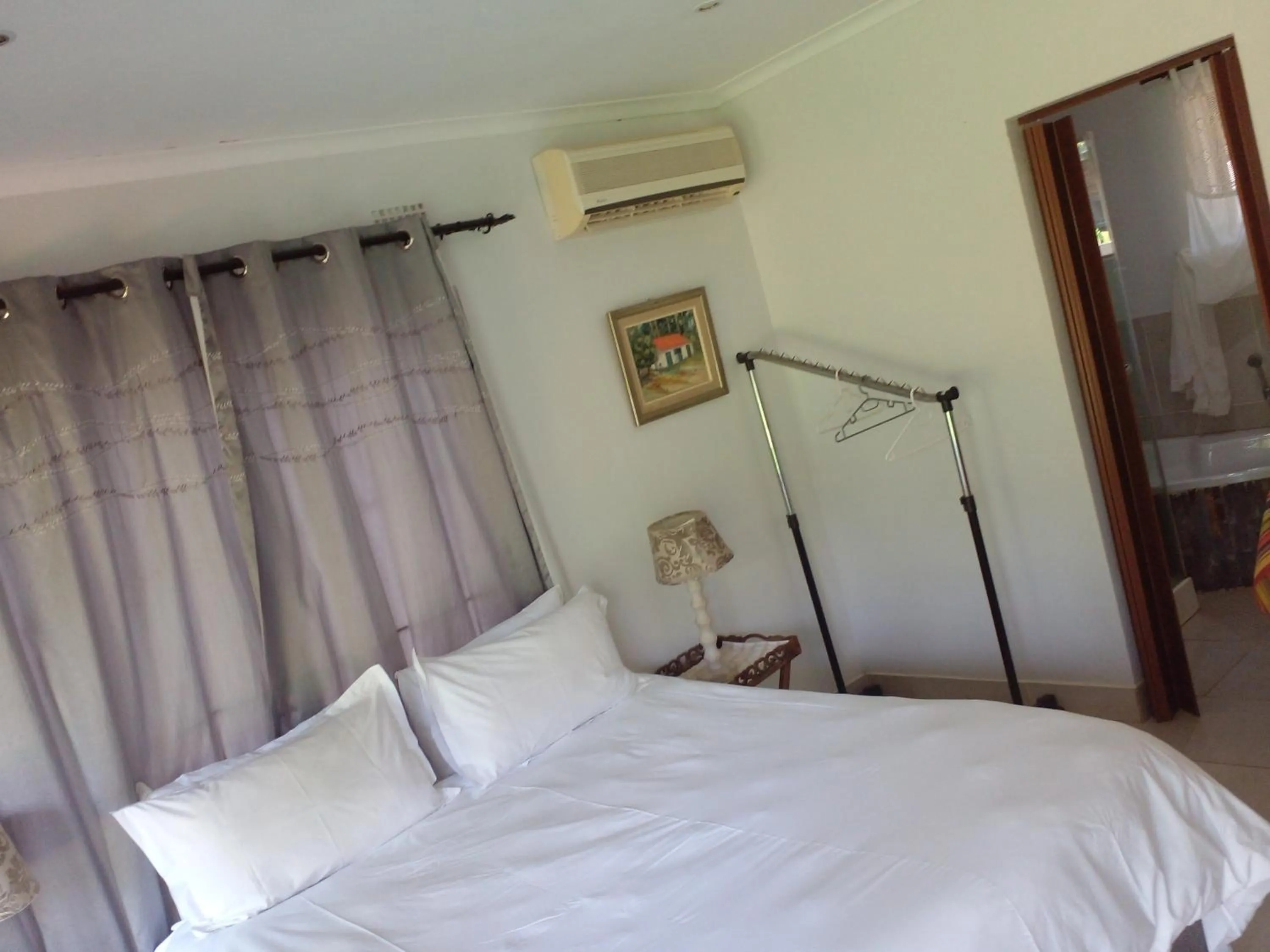 HLULALA GUEST HOUSE
