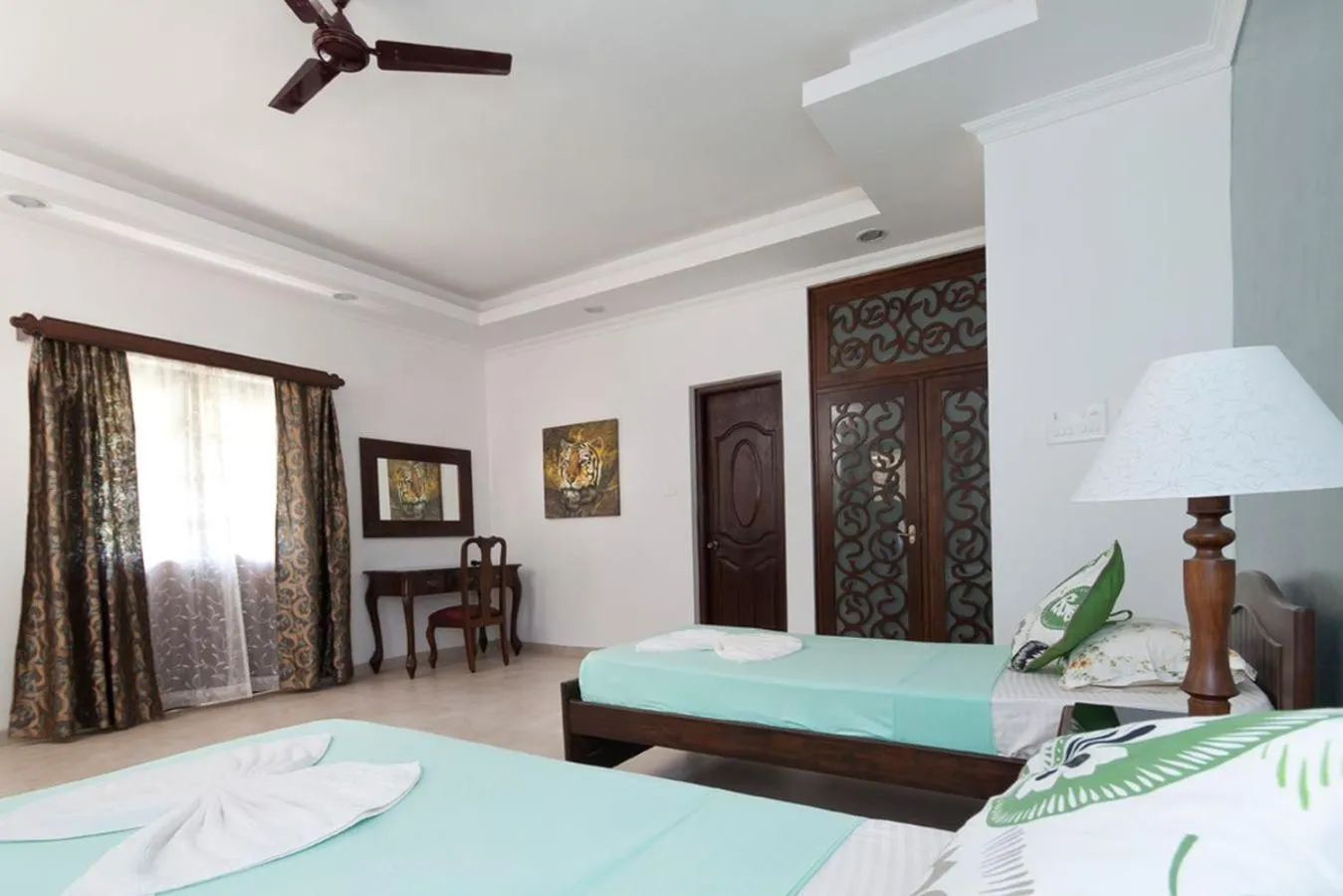 Bathroom, Bed in Villa Calangute Phase 5