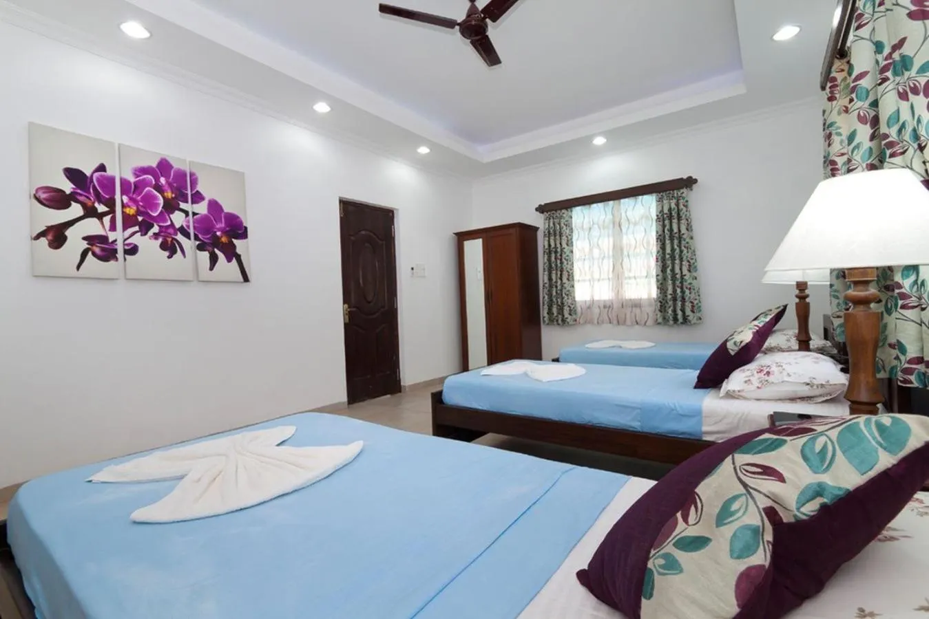 Bathroom, Bed in Villa Calangute Phase 5