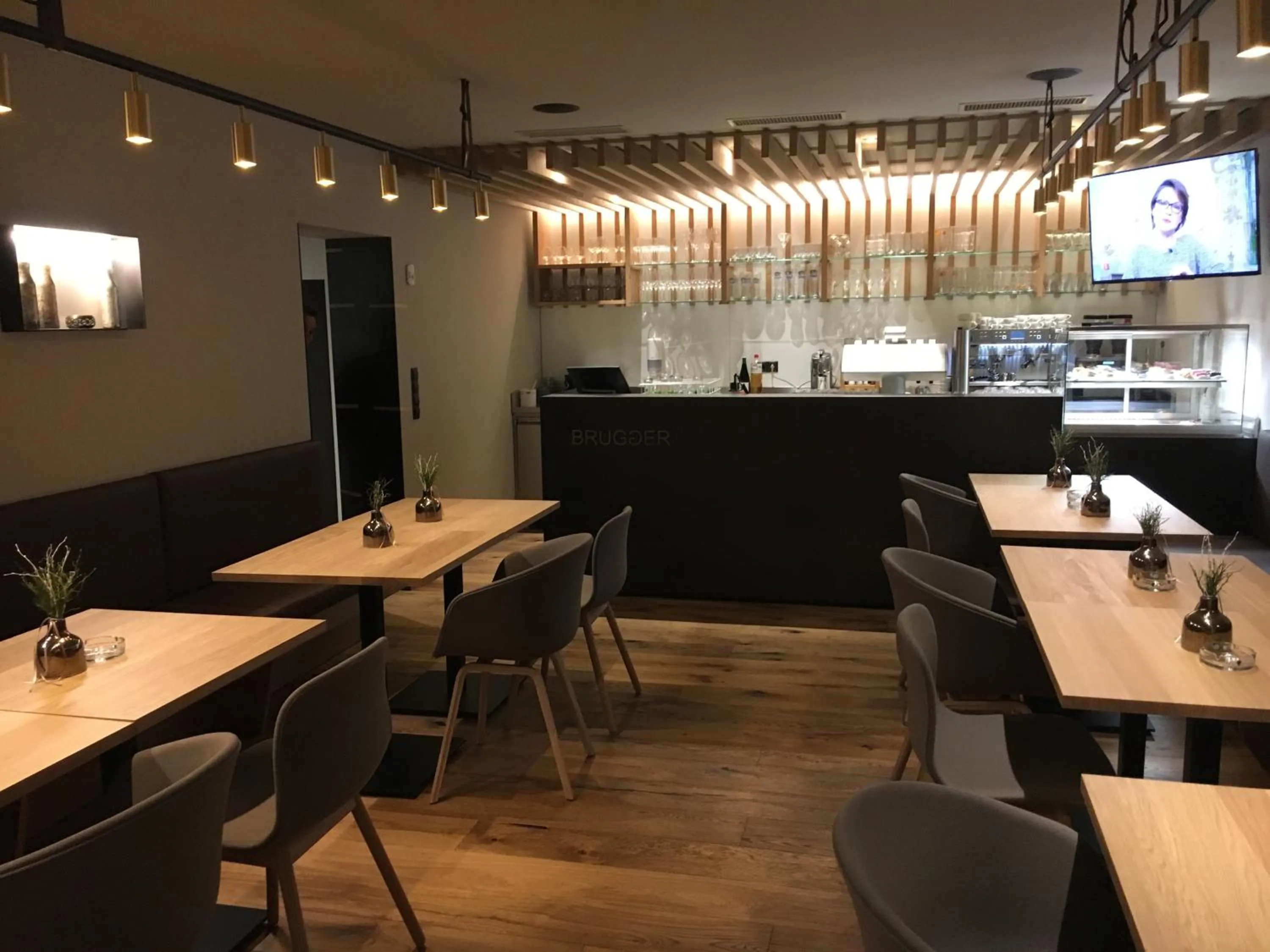 Restaurant/places to eat in Gästehaus Brugger