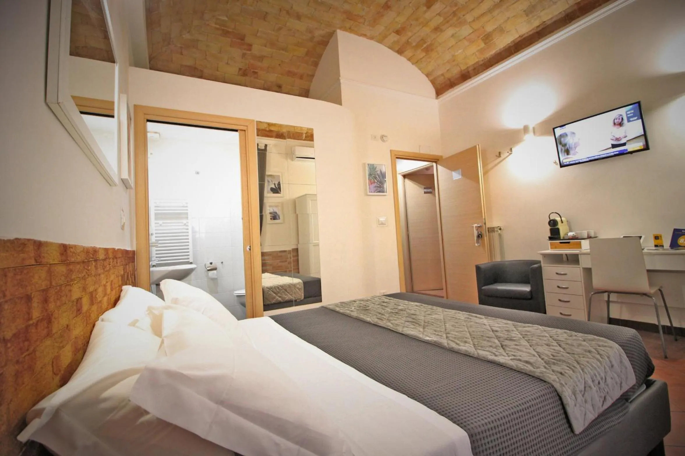 Other, Bed in Machiavelli Suites