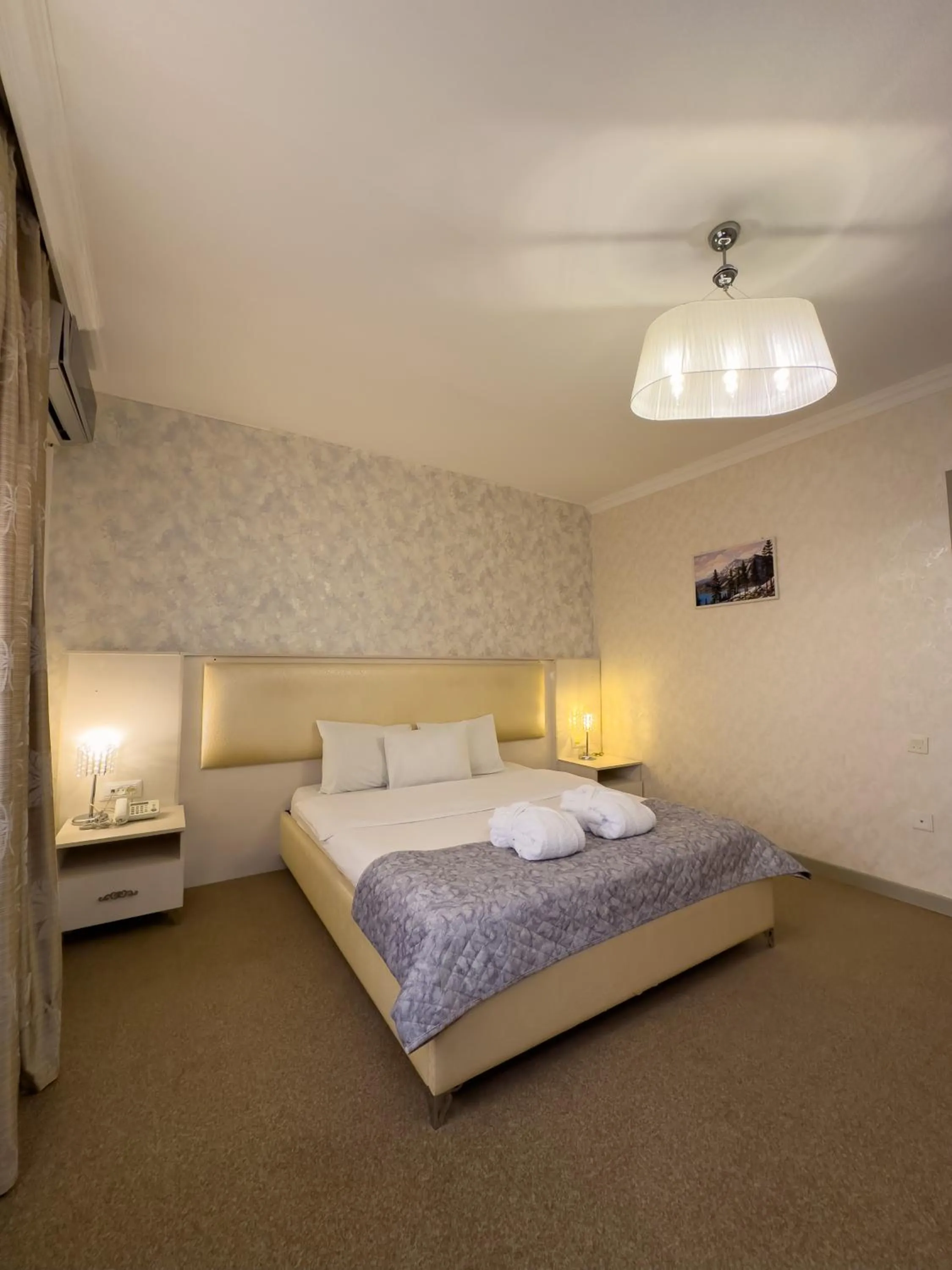 Bed in Gabala Yeddi Gozel Hotel