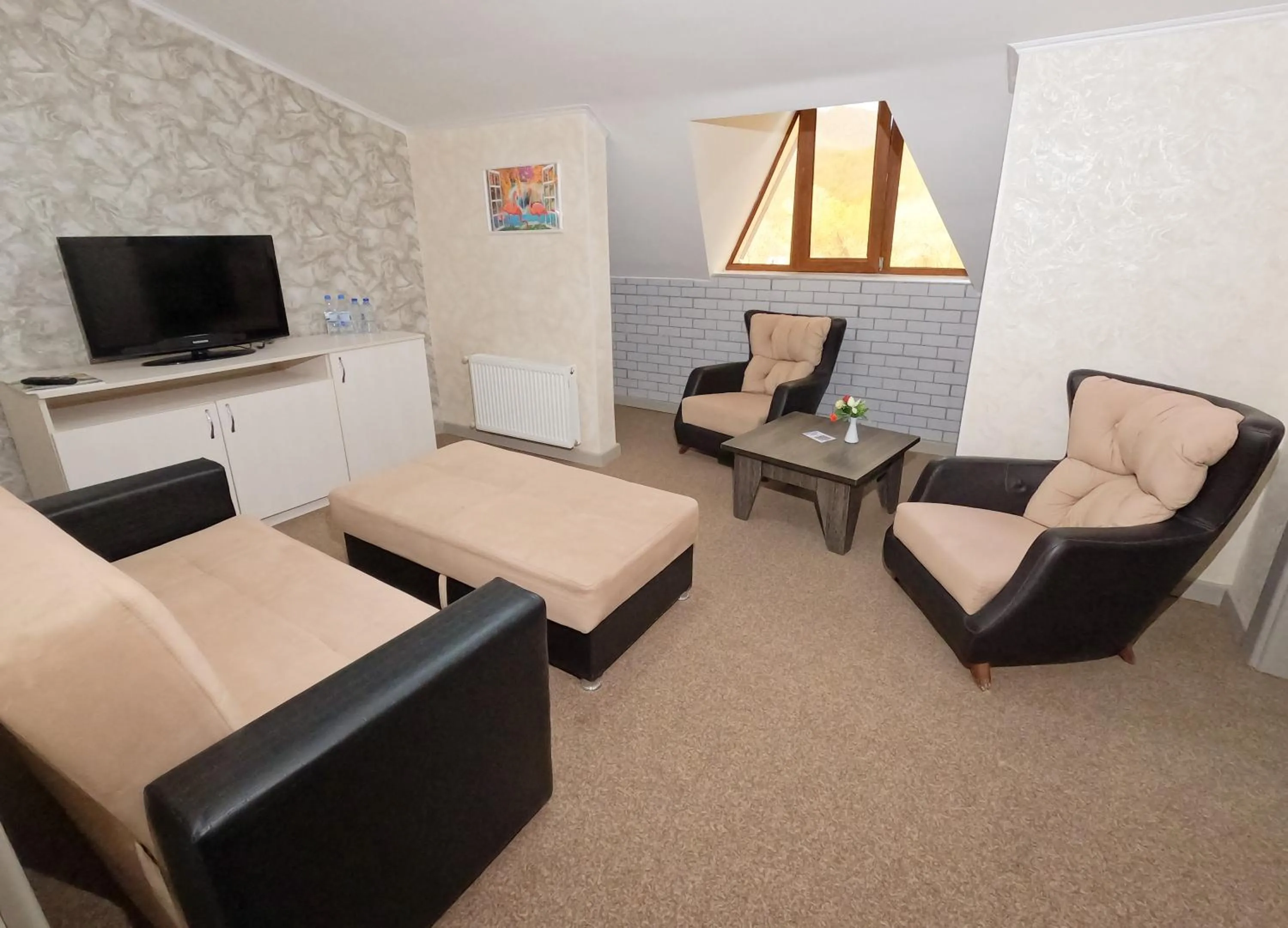 Living room, Bed in Gabala Yeddi Gozel Hotel