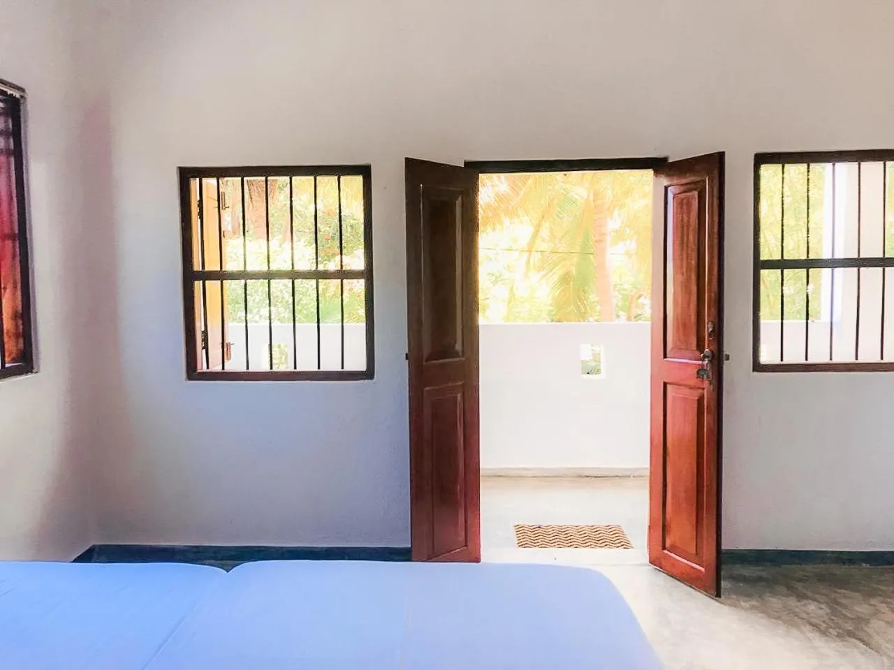 Photo of the whole room in Summer lodge-Tangalle