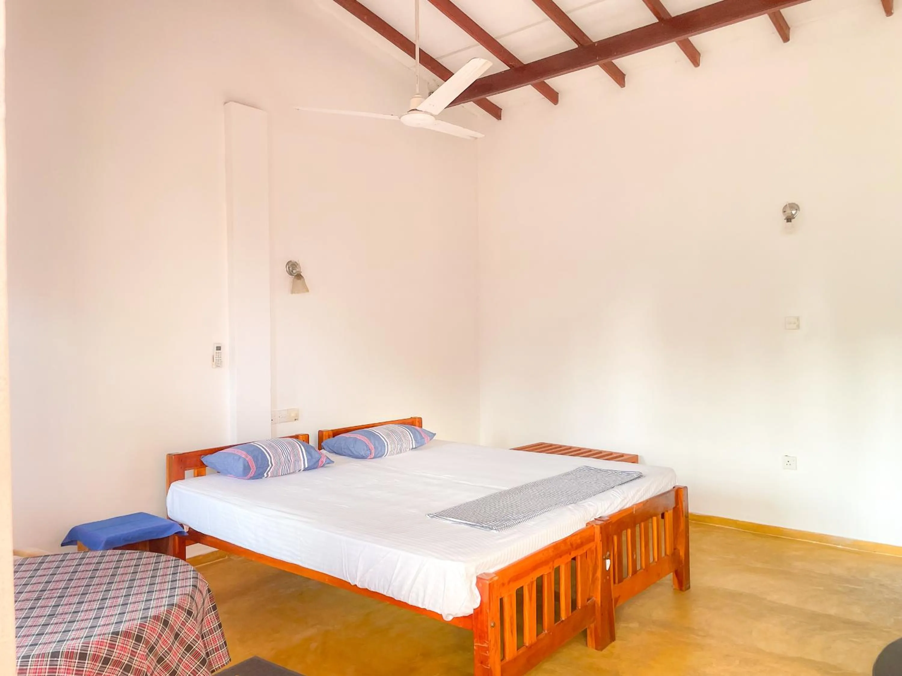 Bed in Summer lodge-Tangalle