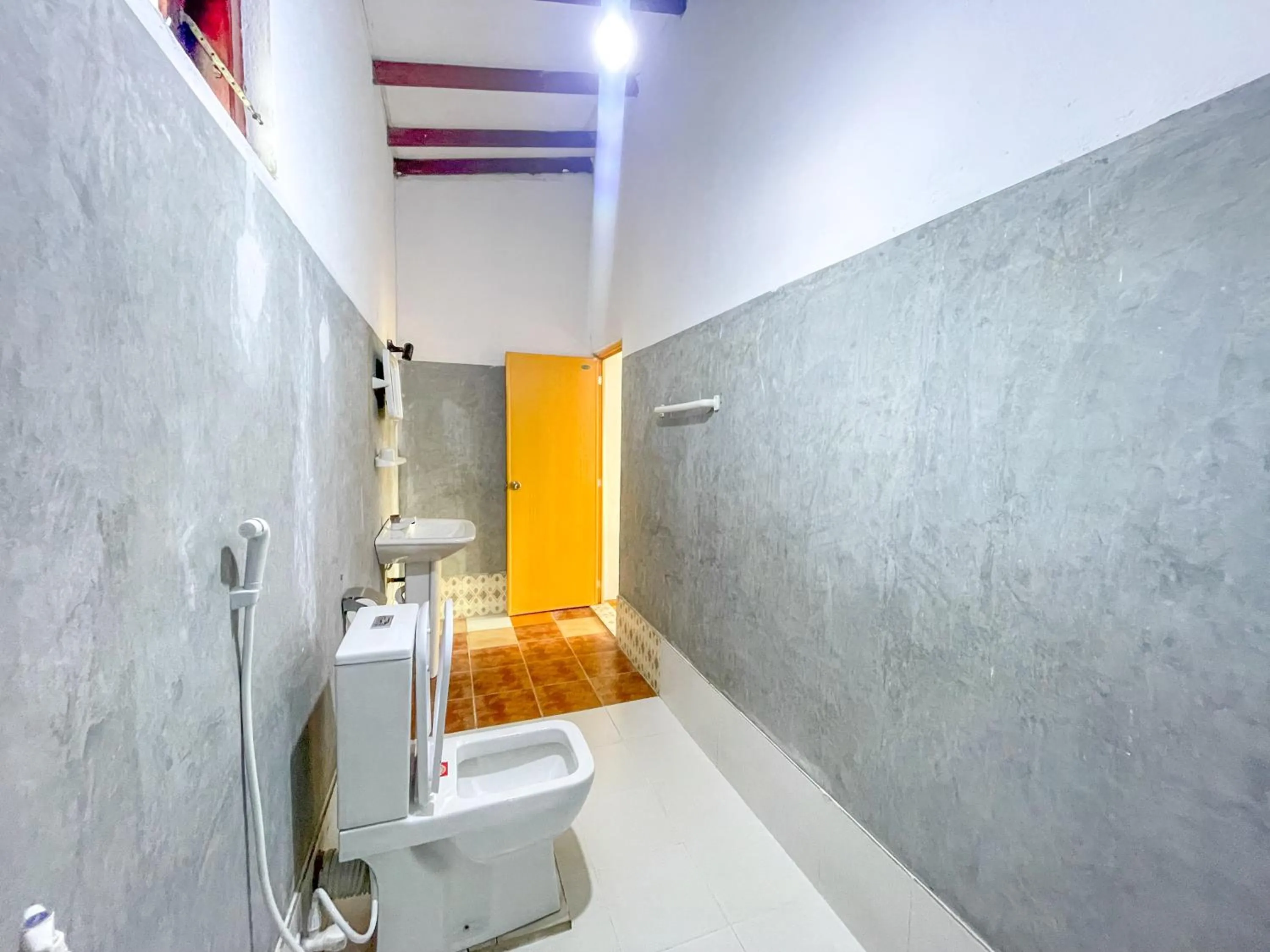 Shower in Summer lodge-Tangalle