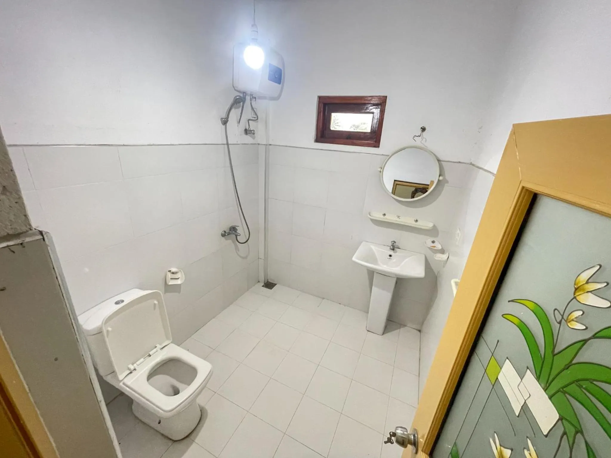 Shower in Summer lodge-Tangalle