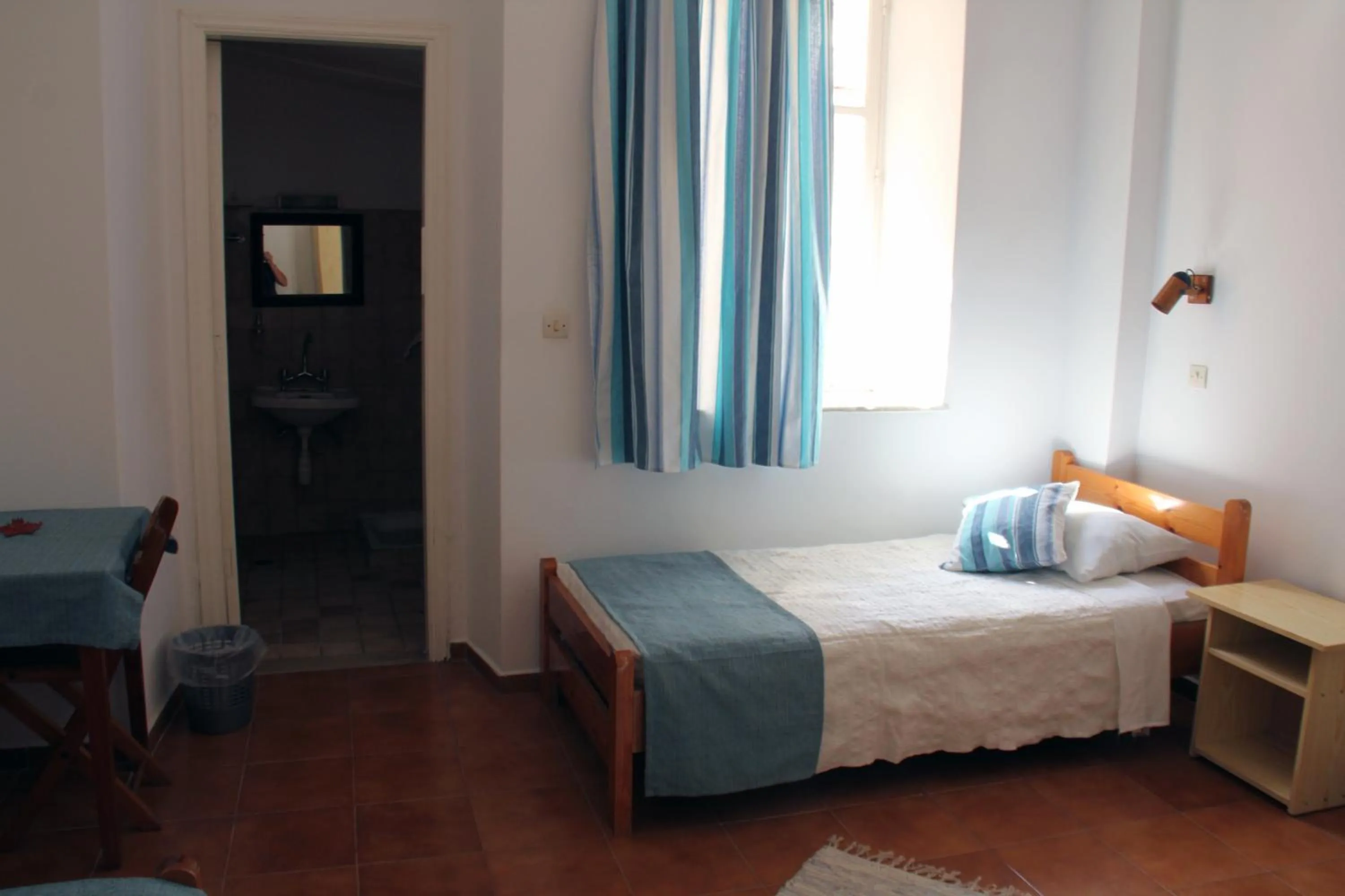 Photo of the whole room, Bed in Medieval Rose Guest House