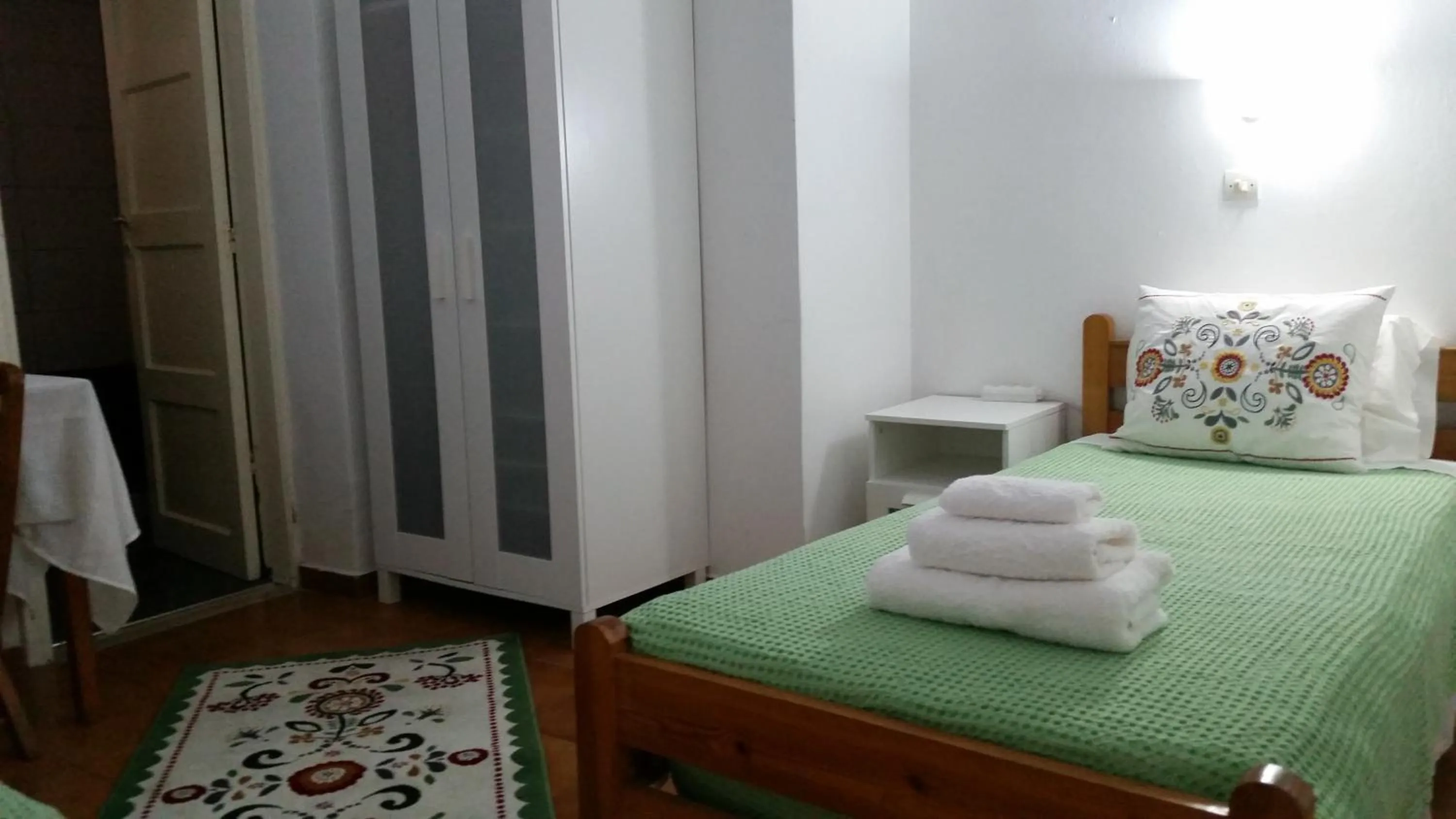 Photo of the whole room, Bed in Medieval Rose Guest House