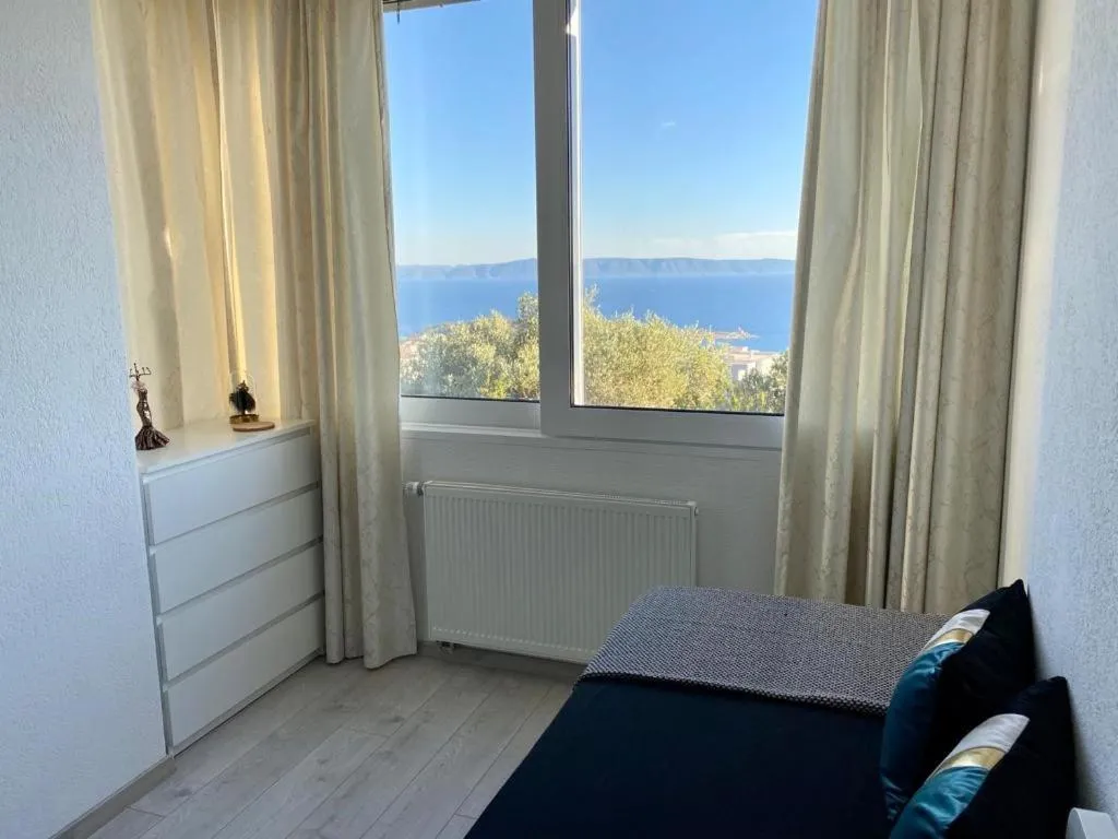 Bed in Villa Noura in Makarska, private pool,gym