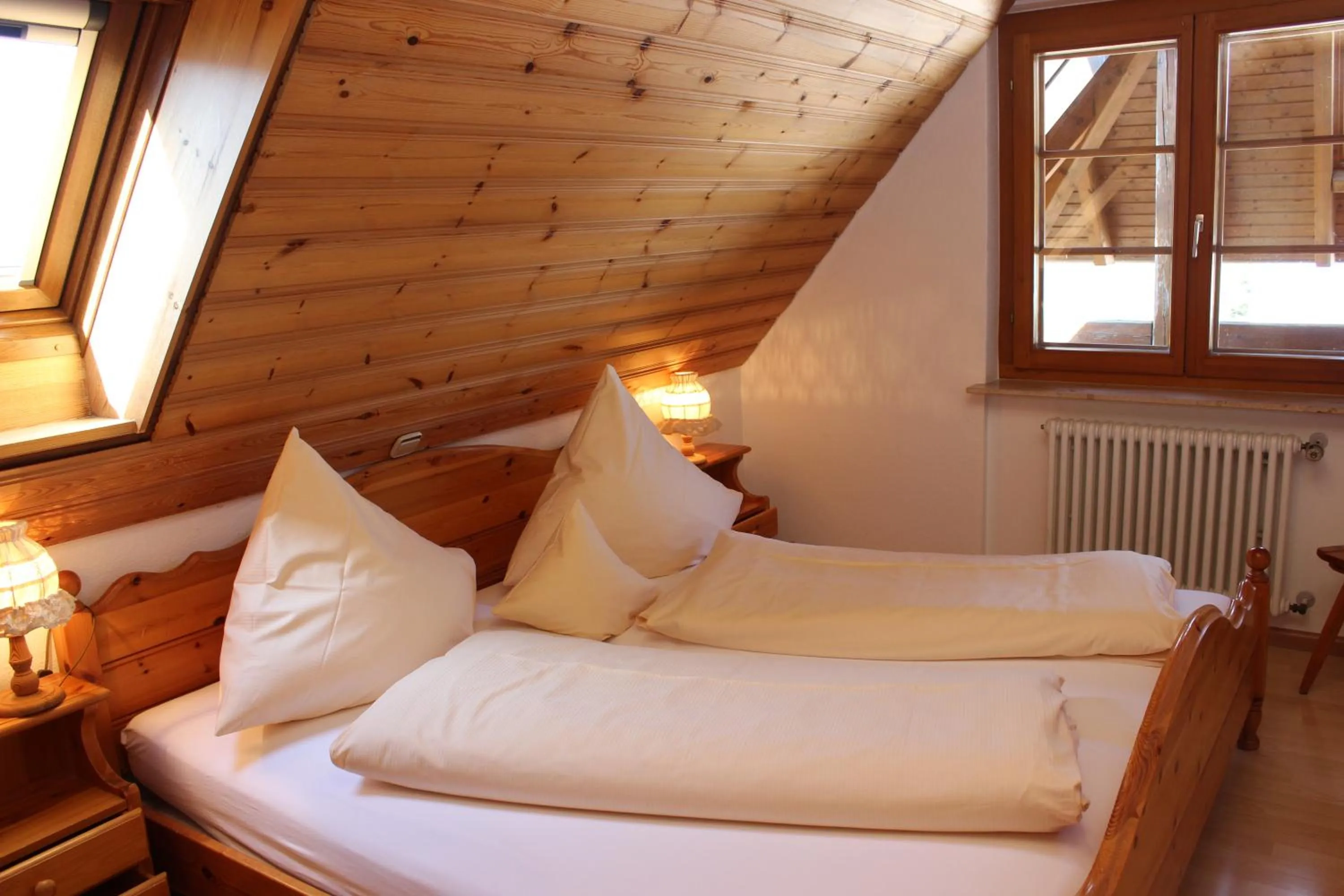 Photo of the whole room, Bed in Landgasthof zum Schützen