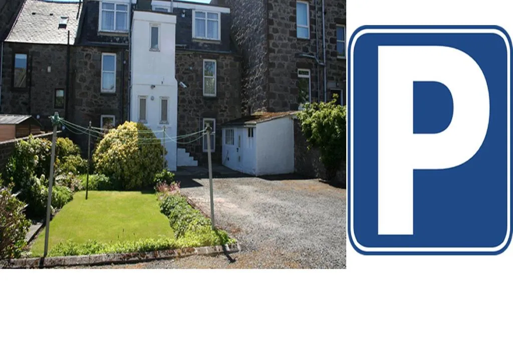 Parking in Bimini House