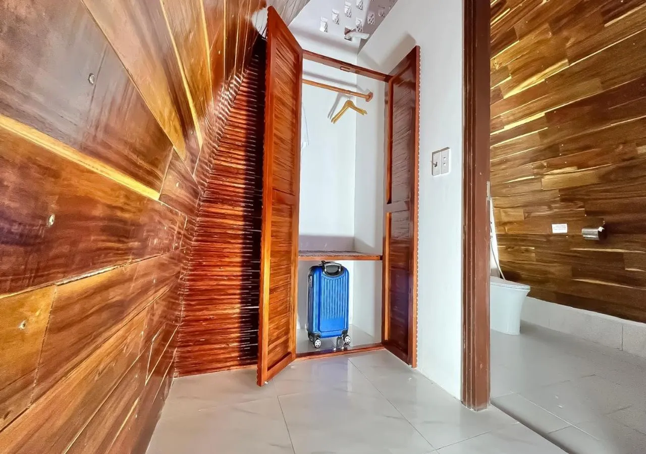 Shower in Hoa Loi Resort Phú Yên