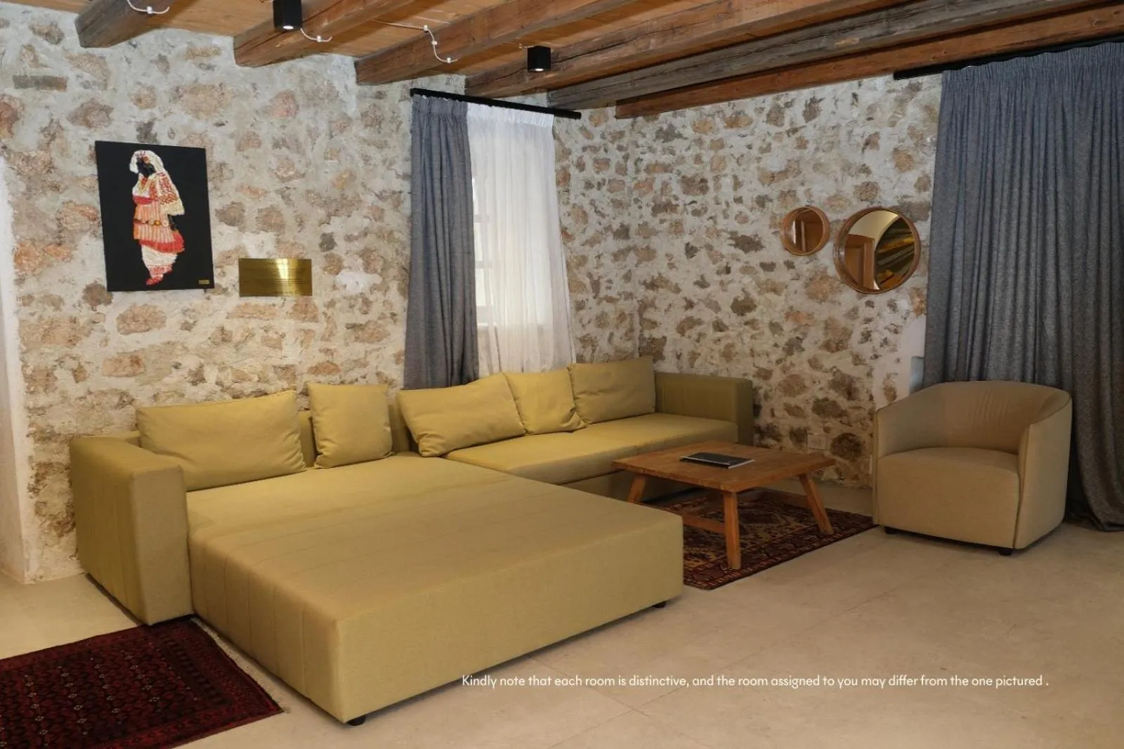 Family Room in Zoe Hora