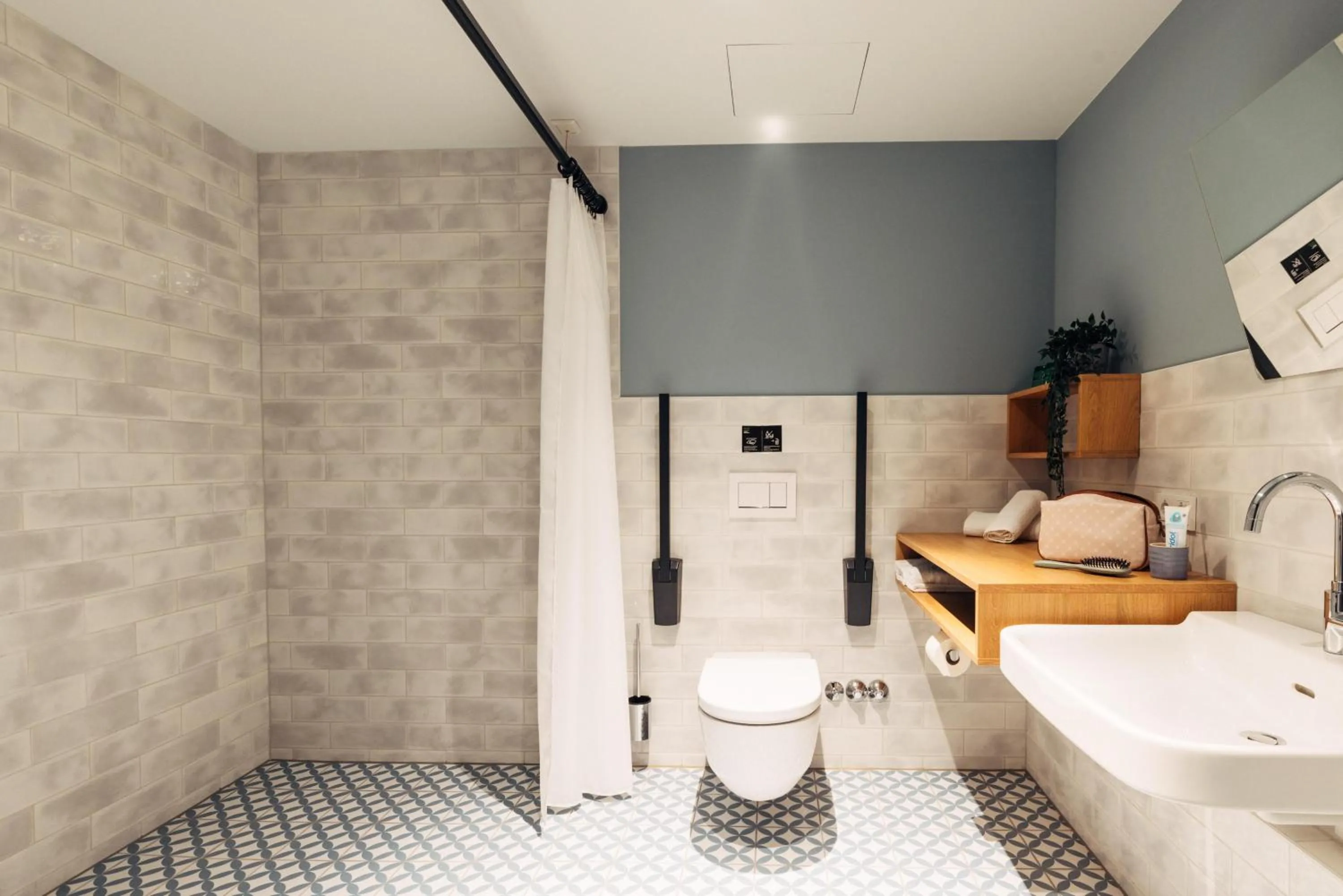 Bathroom in harry's home Lienz hotel & apartments