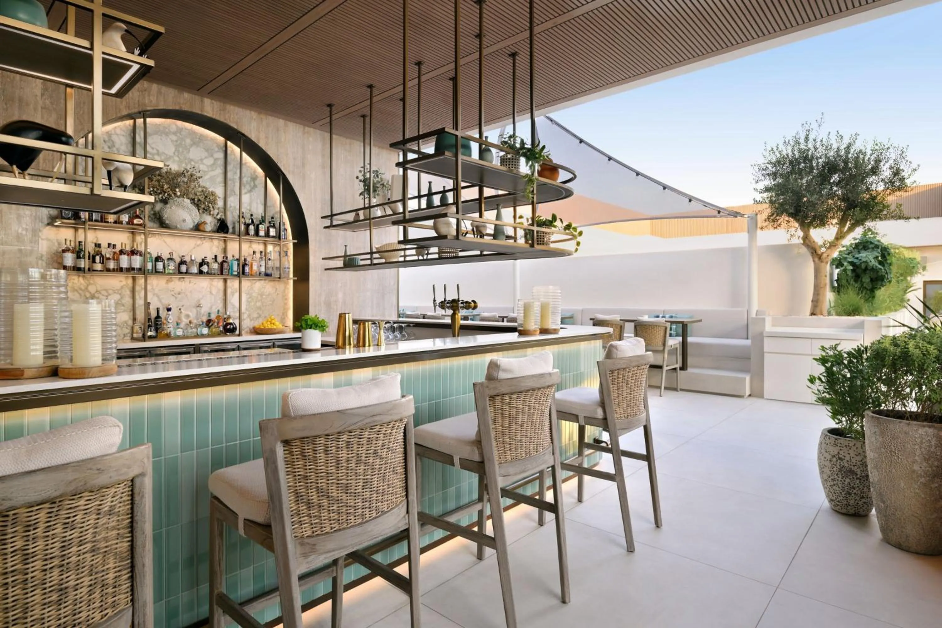 Restaurant/places to eat in Sheraton Grand Hotel, Dubai