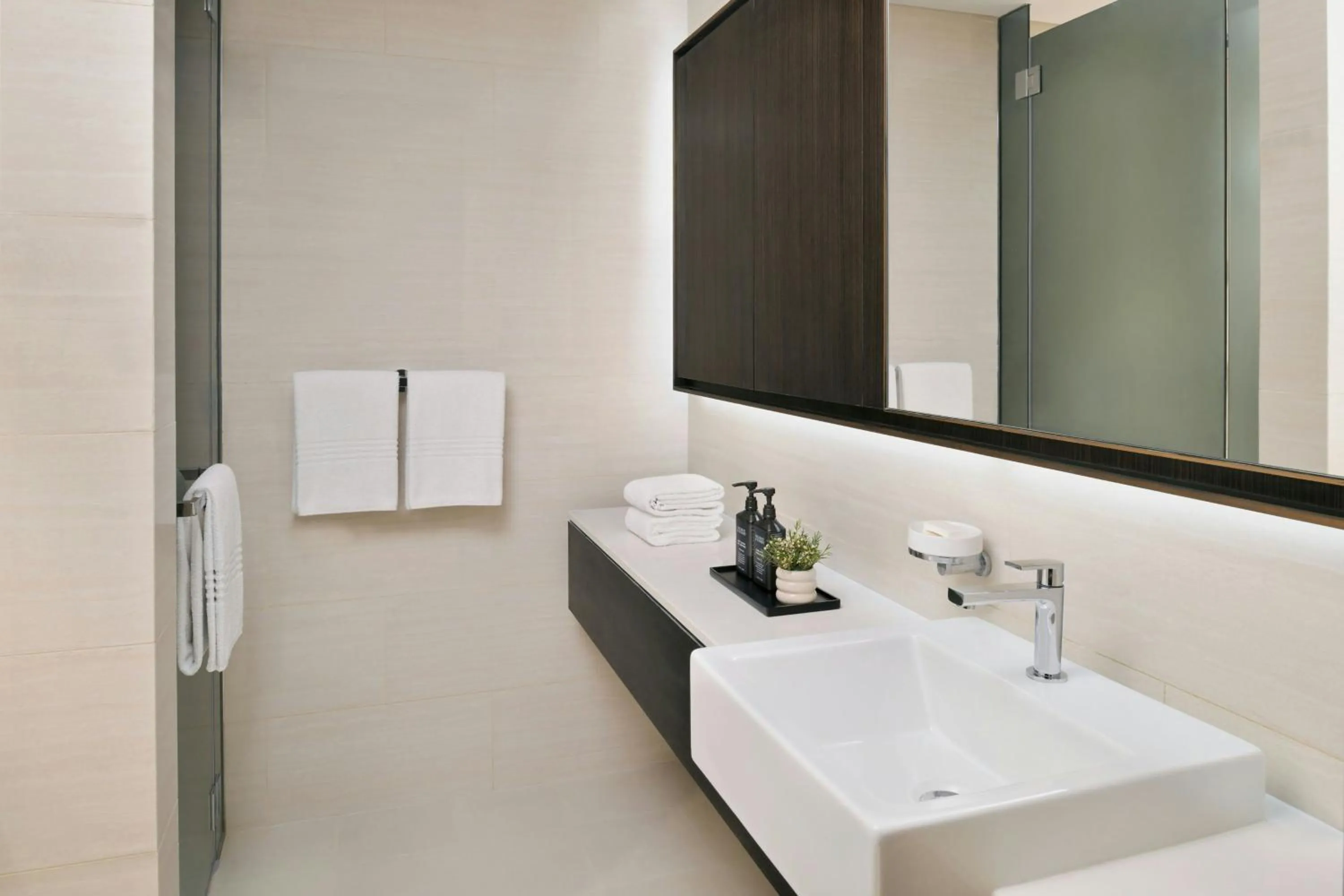 Bathroom in Sheraton Grand Hotel, Dubai