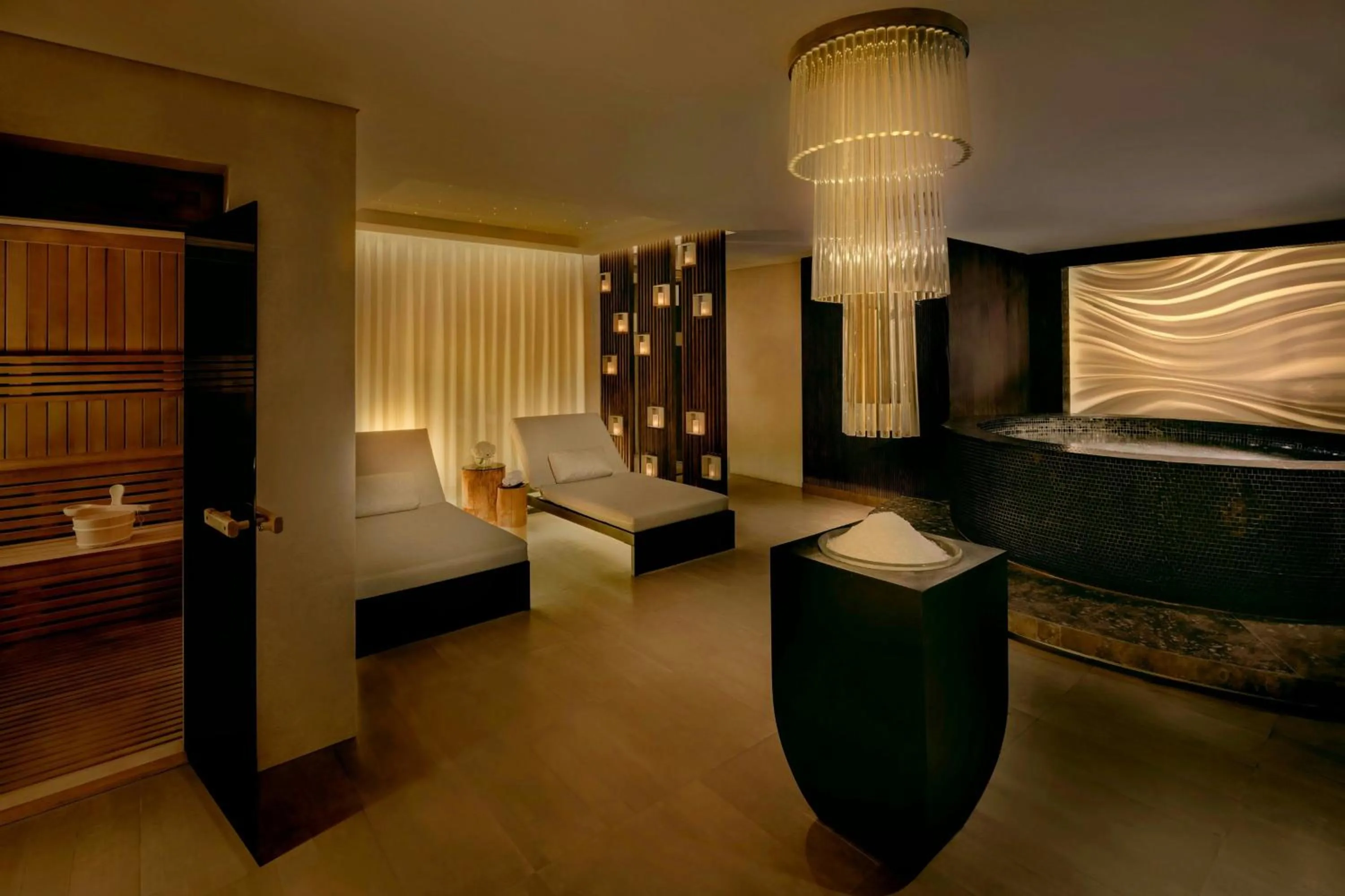 Spa and wellness centre/facilities, Bed in Sheraton Grand Hotel, Dubai