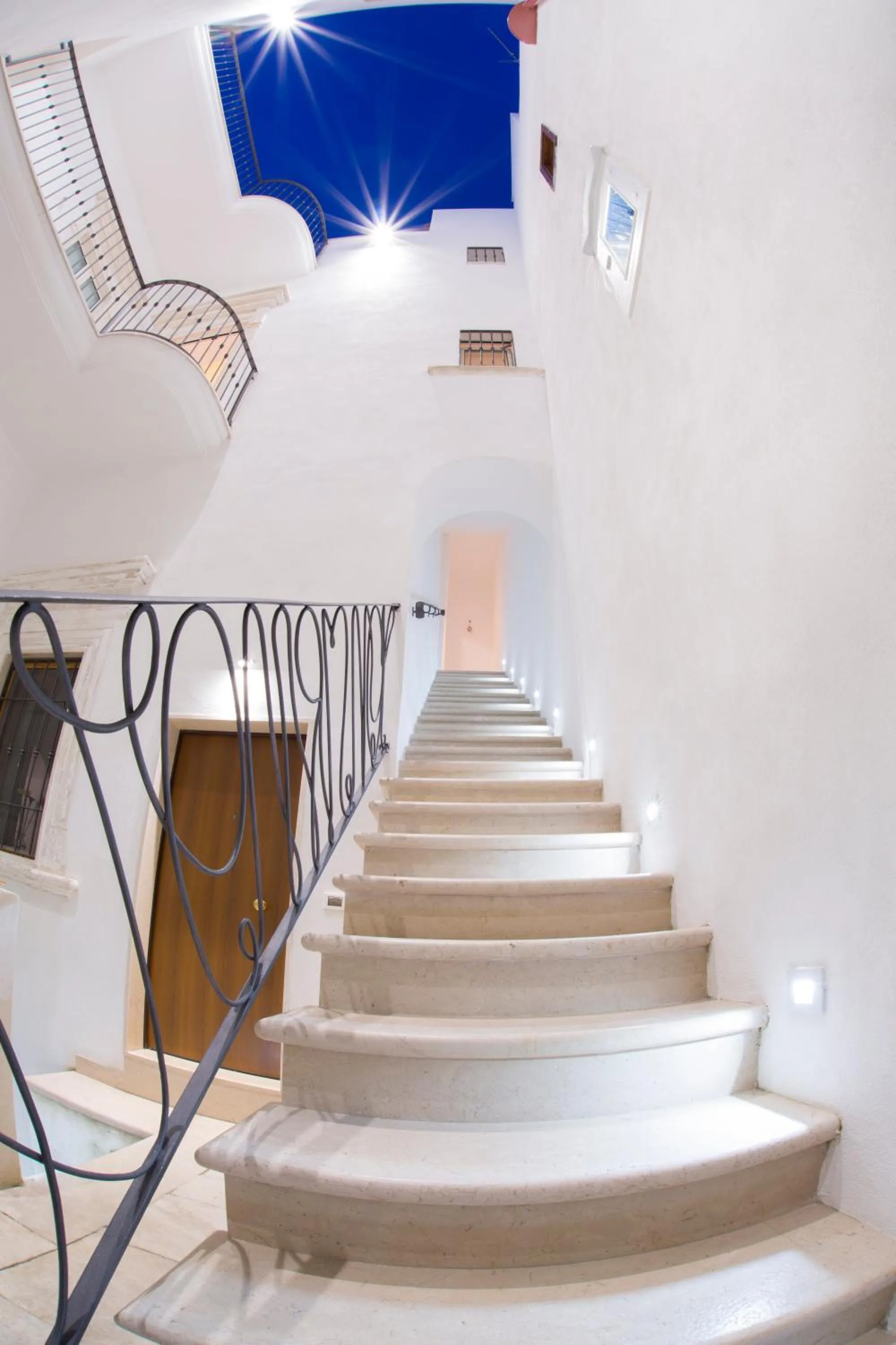 Decorative detail in B&B Monsignore