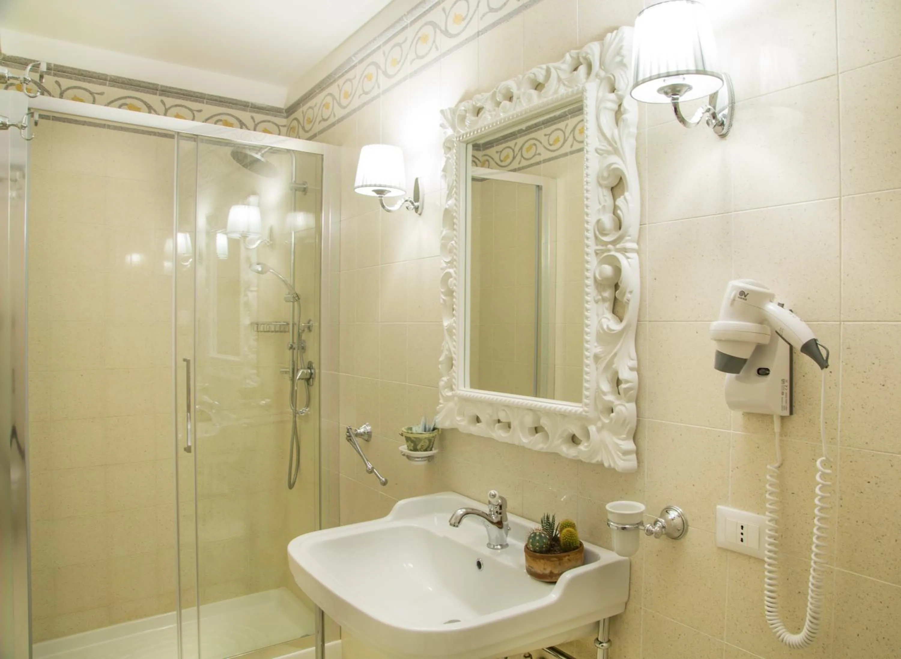 Shower in B&B Monsignore