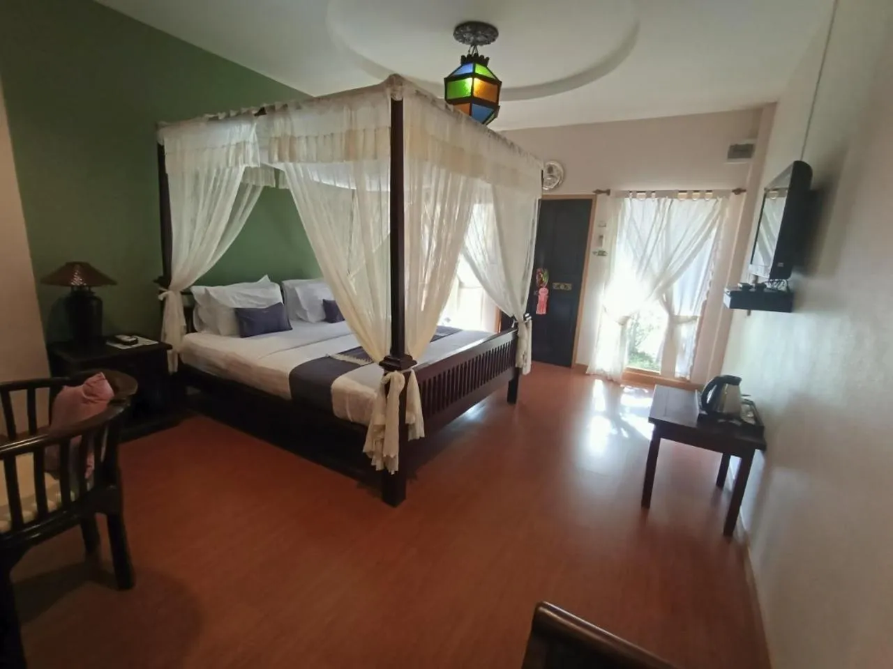 Bed in P.Paradise Hotel