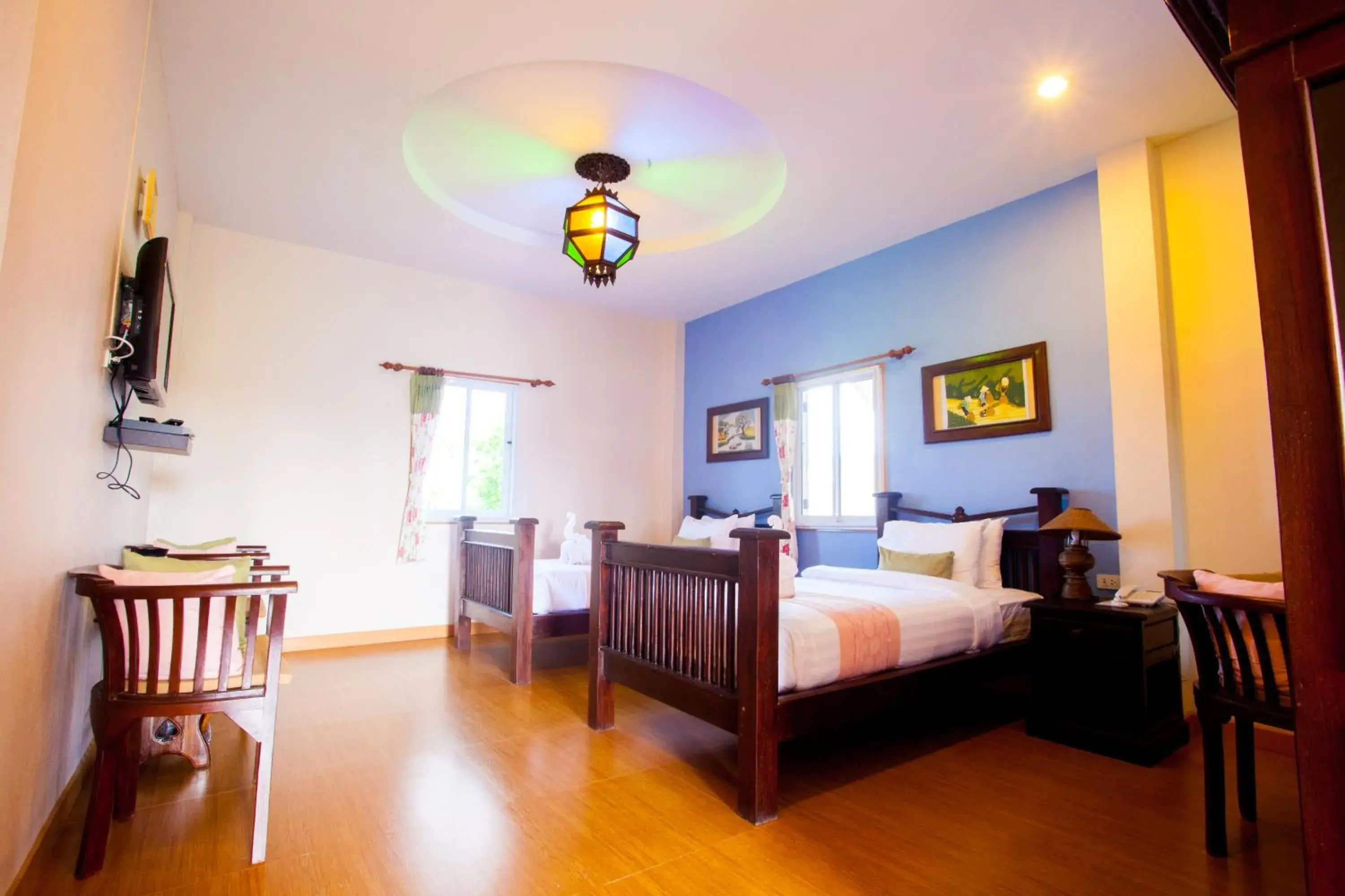 Photo of the whole room, Bed in P.Paradise Hotel Photo of the whole room, Bed in P.Paradise Hotel