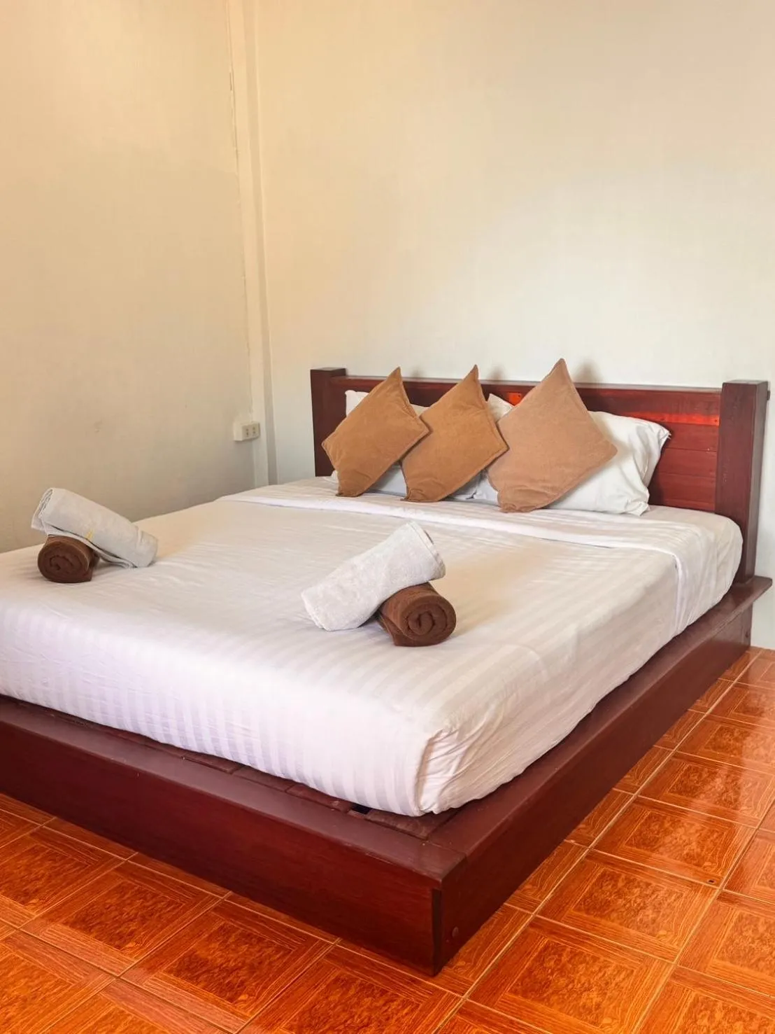 Bed in Mountain Reef Beach Resort