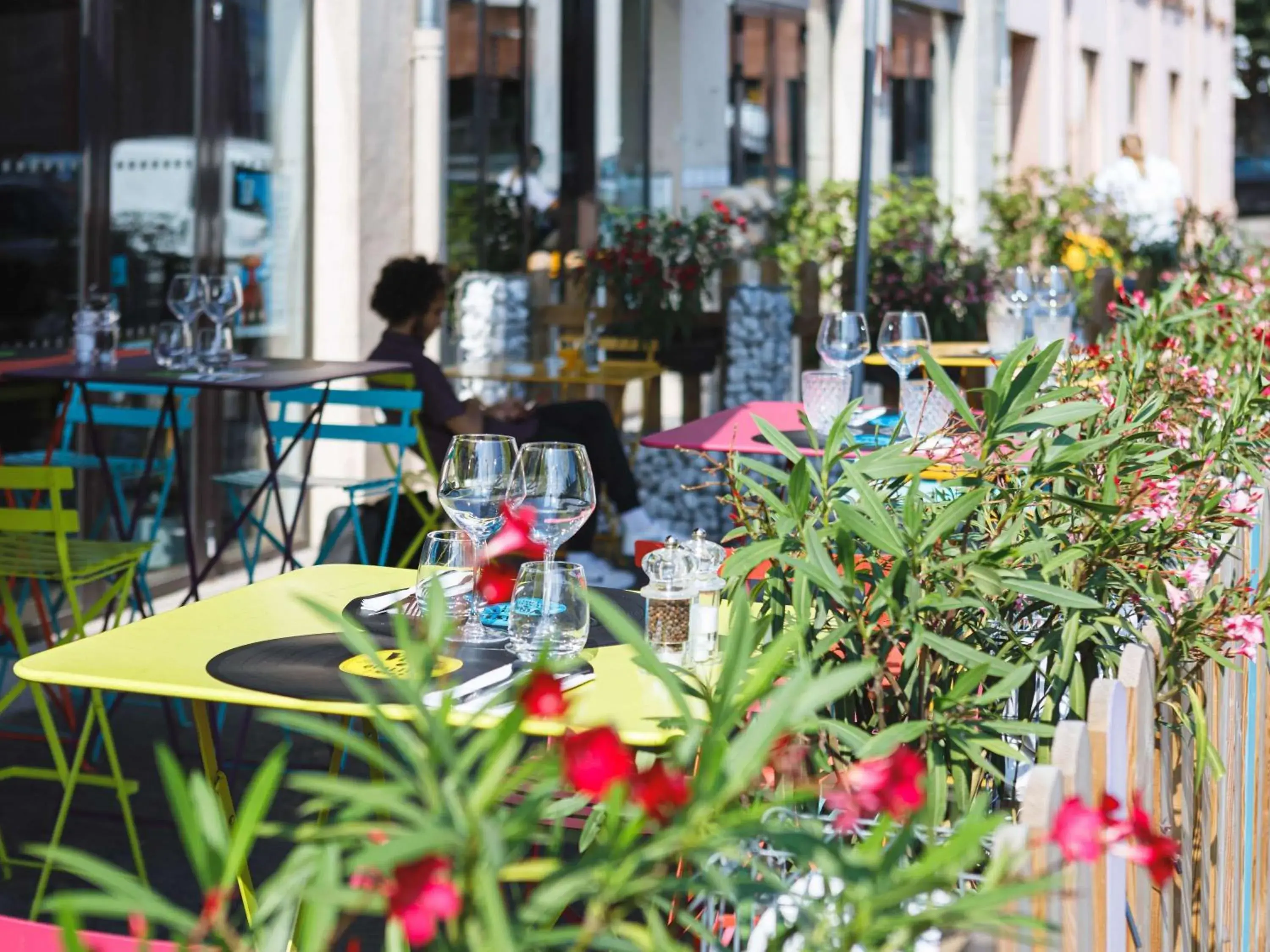 Lounge or bar in Greet Hotel Lyon Confluence Lounge or bar in Greet Hotel Lyon Confluence