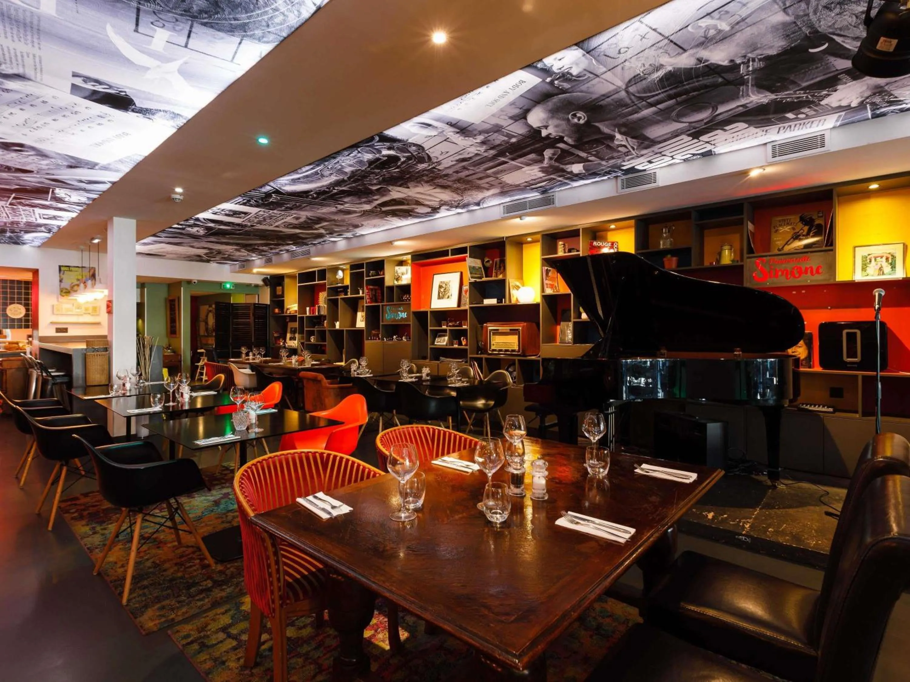 Property building in Greet Hotel Lyon Confluence