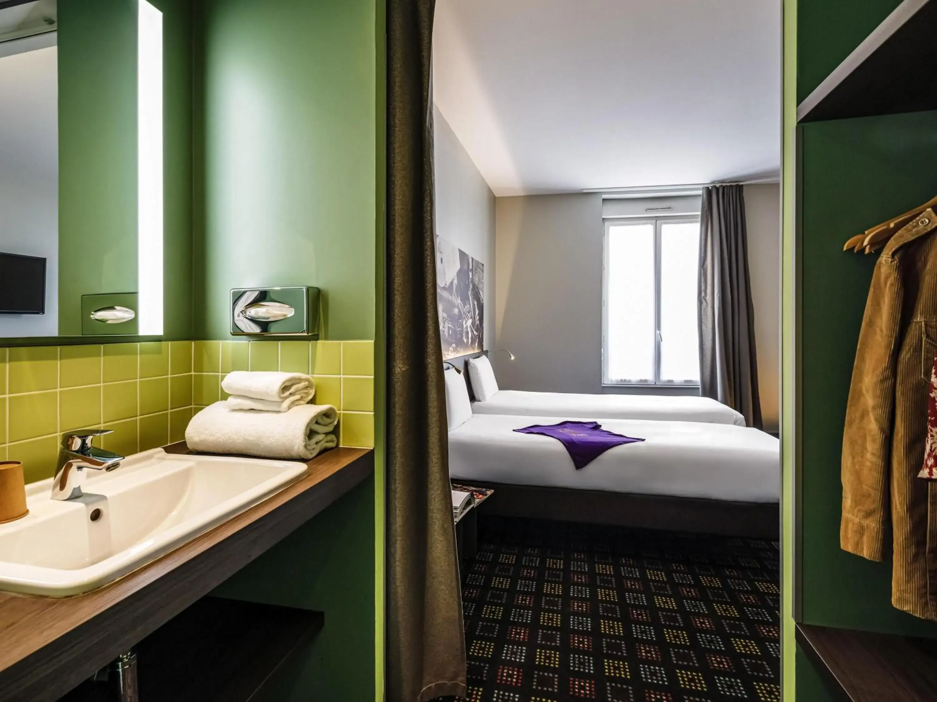 Bedroom, Bed in Greet Hotel Lyon Confluence Bedroom, Bed in Greet Hotel Lyon Confluence