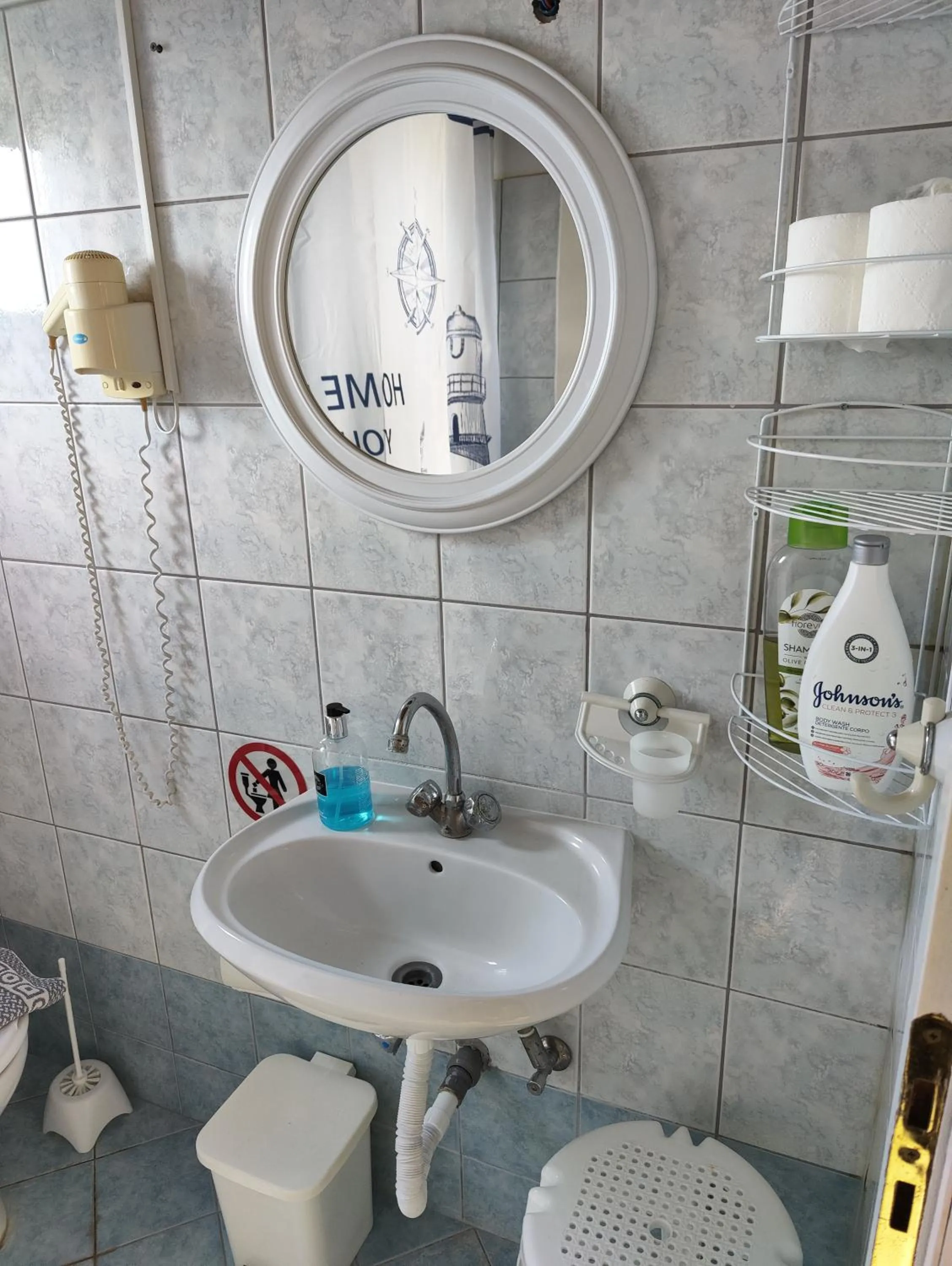 Bathroom in Blue Waves Corfu